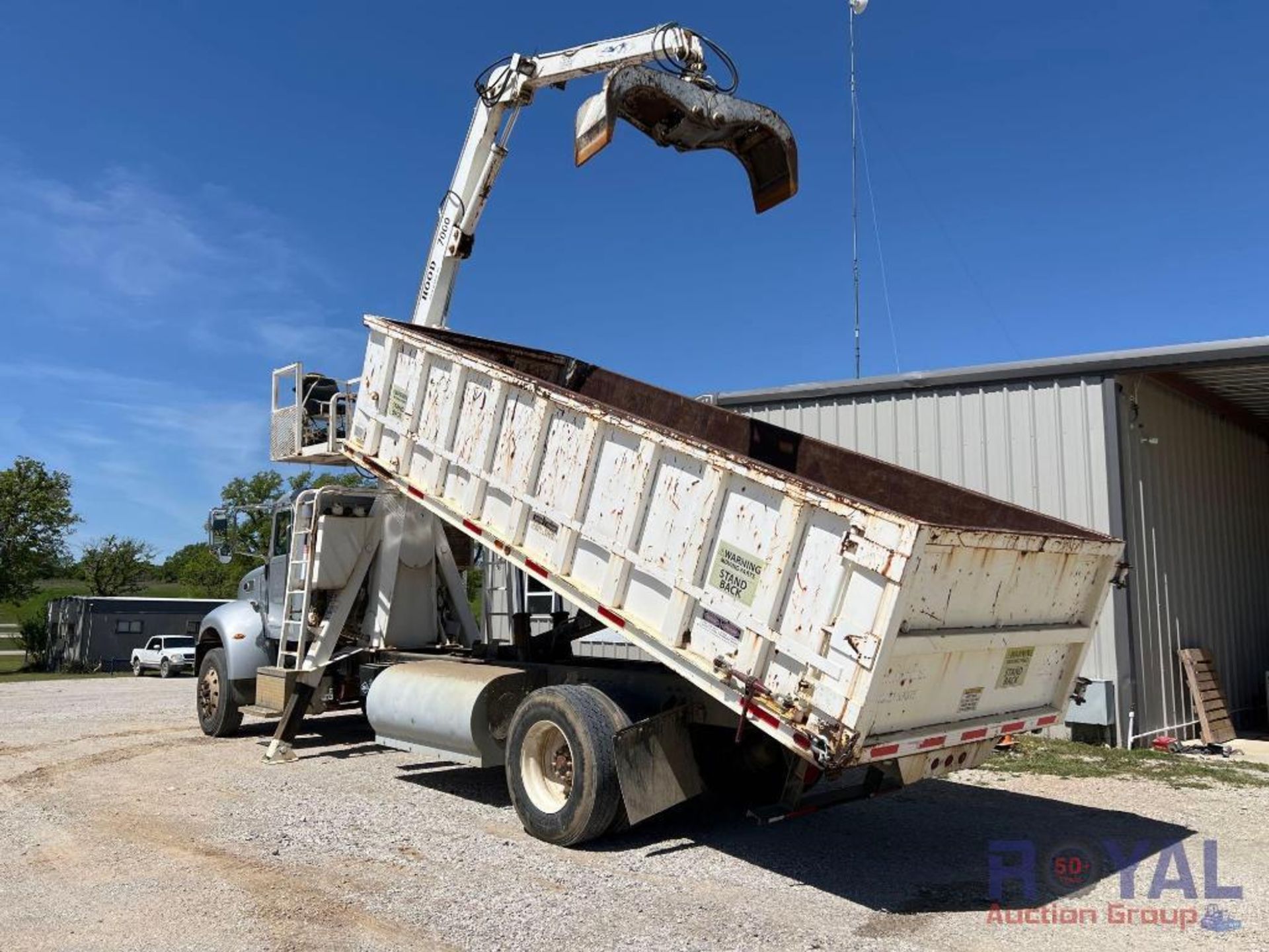 2015 Peterbilt 382 Hood 7000 Dump Grapple Truck - Image 6 of 58