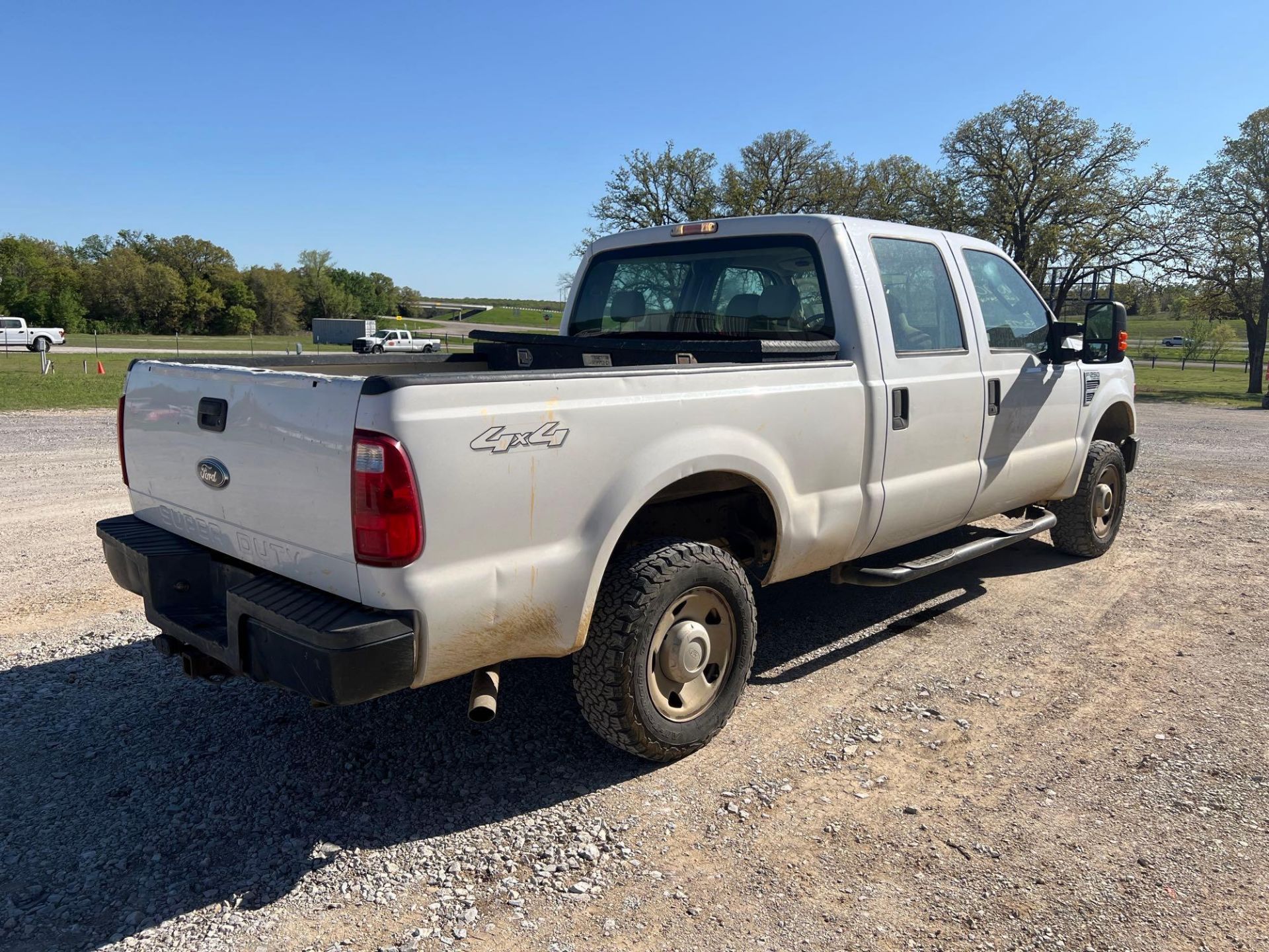 2007 Ford F250 4x4 Crew Cab Pickup Truck - Image 4 of 44