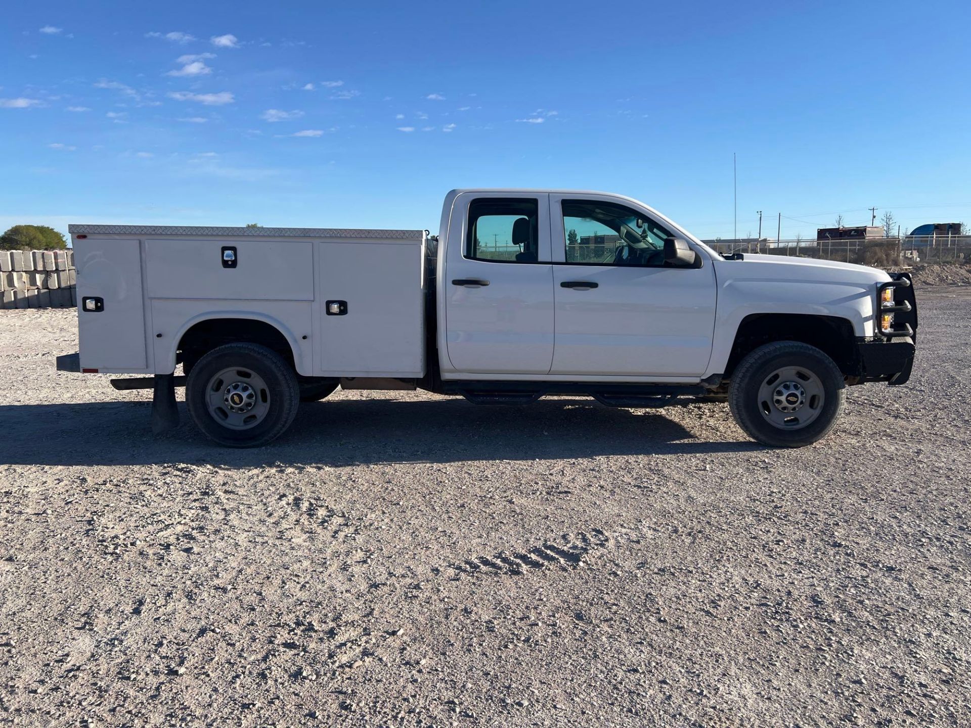 2016 Chevrolet Silverado 2500 HD Service Truck - Image 4 of 43