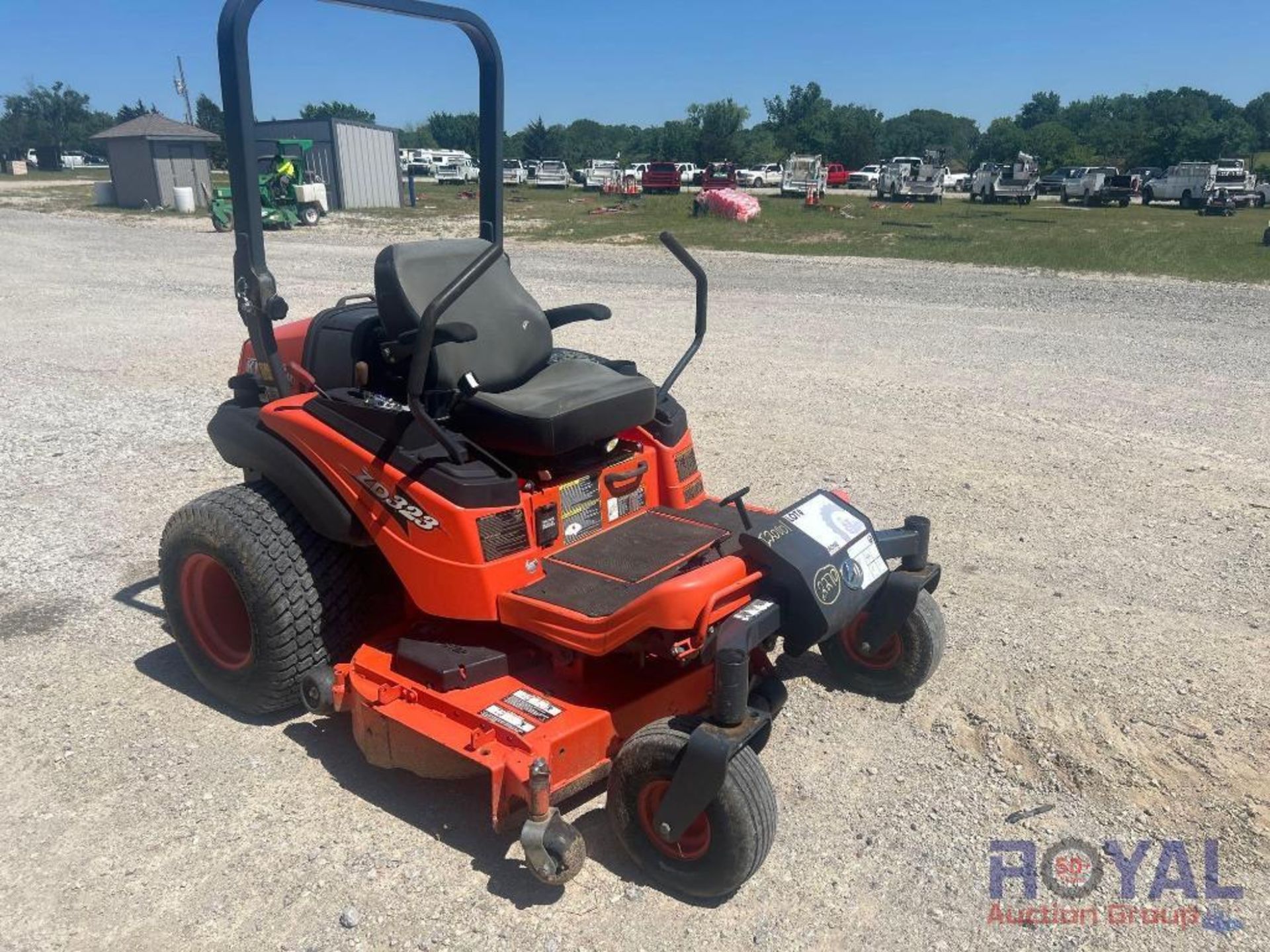 Kubota ZD323 60 Inch Diesel Zero Turn Mower - Image 2 of 26