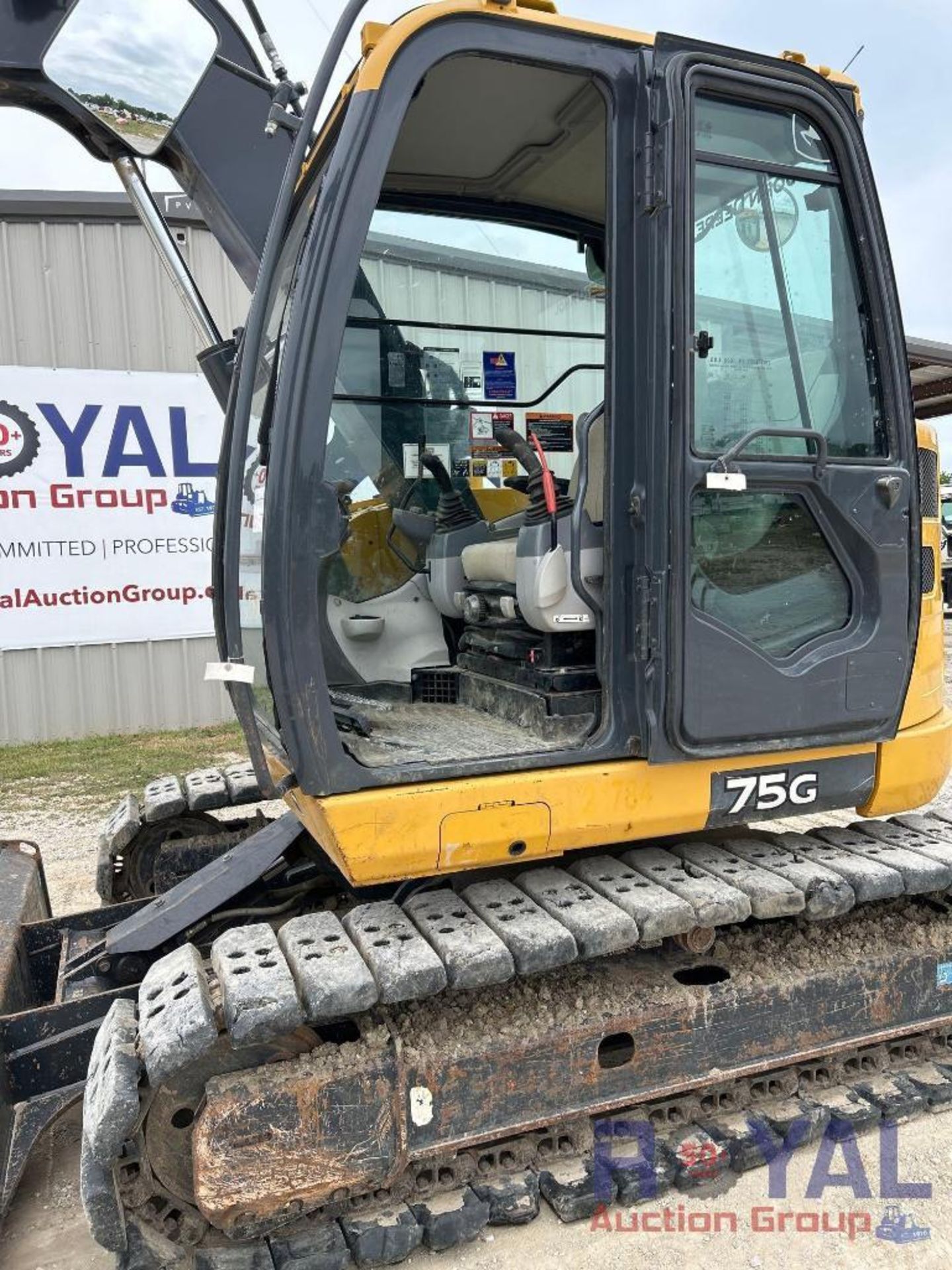 2018 John Deere 75G Hydraulic Excavator - Image 7 of 47