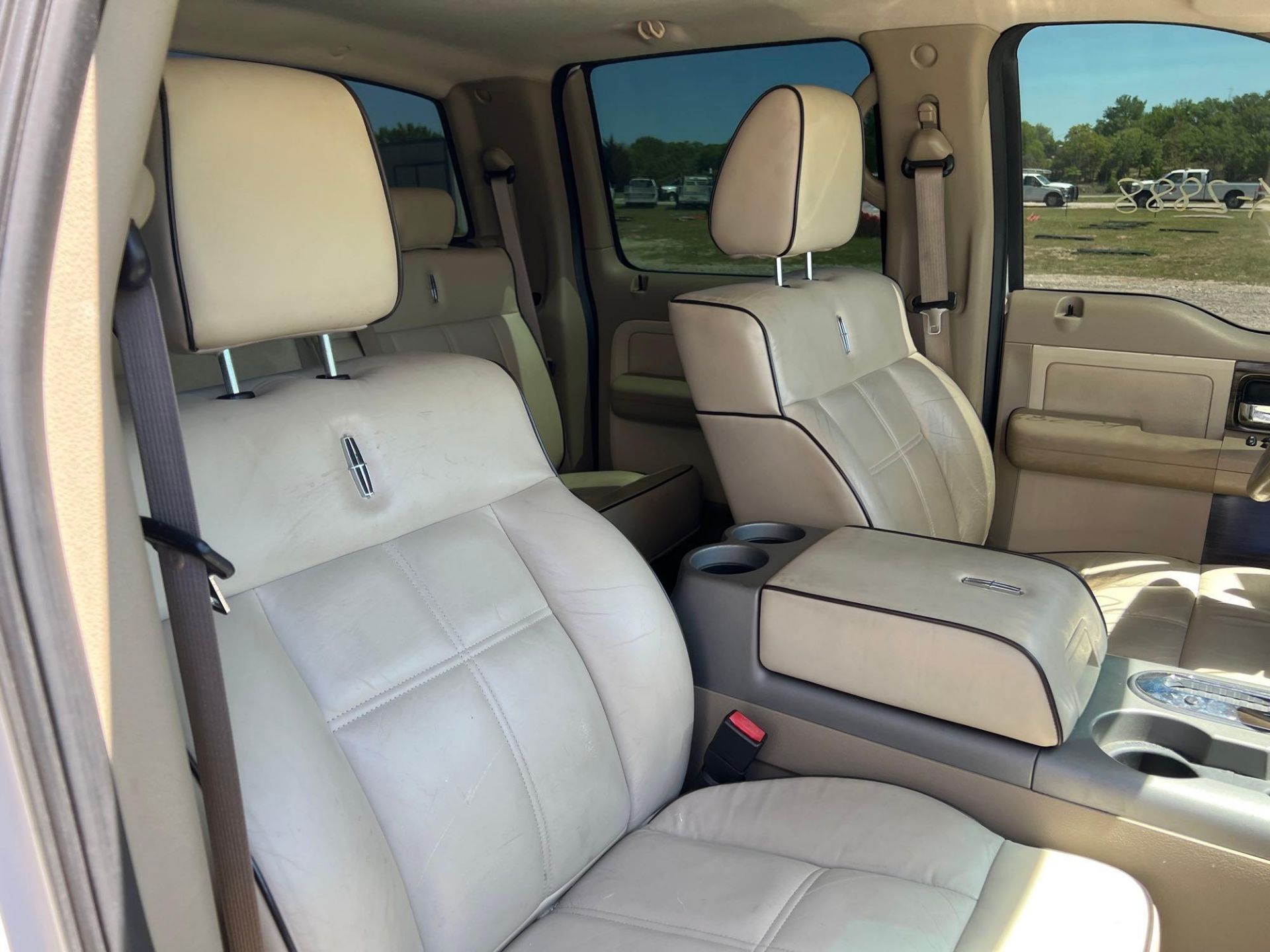 2015 Lincoln Navigator Mark LT Cantera Edition - Image 39 of 66