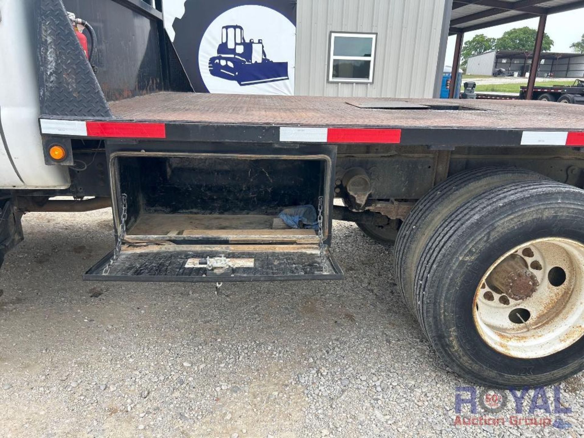 Ford F650 Flatbed truck - Image 15 of 24