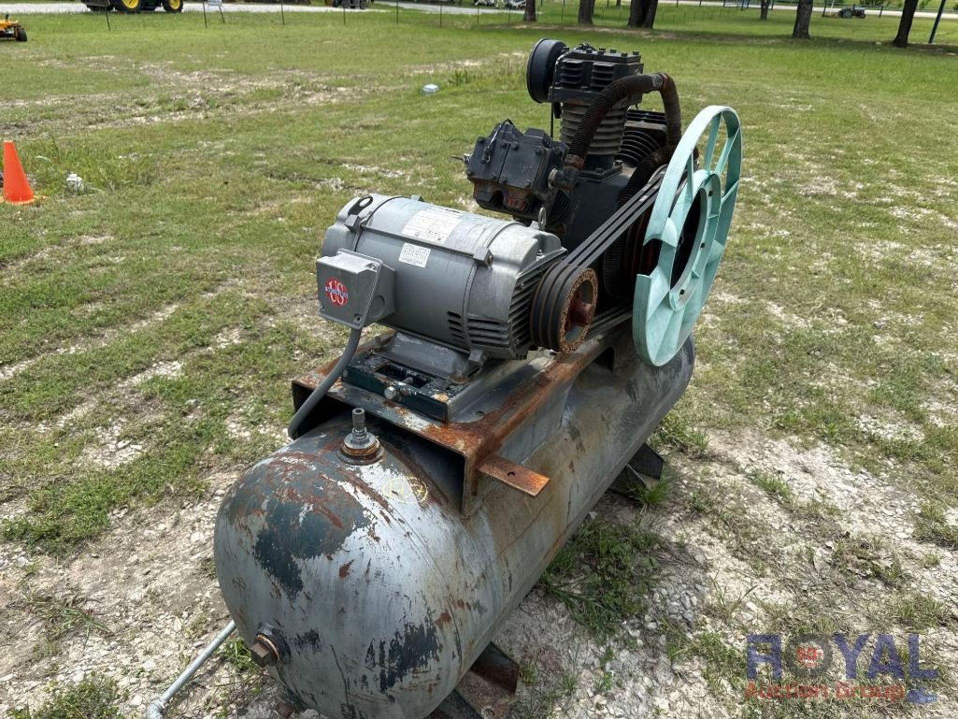 Commercial Electric Air Compressor - Image 4 of 9