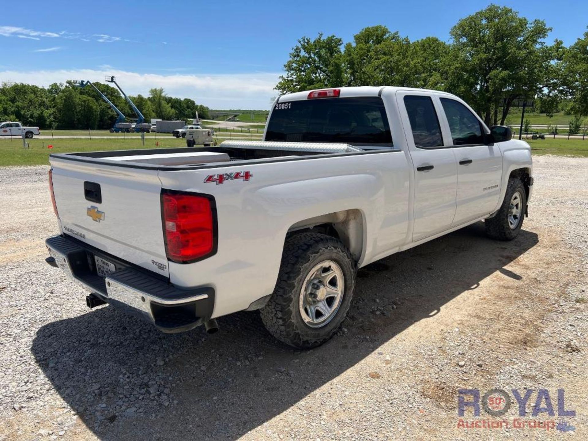 2014 Chevrolet Silverado 4x4 Extended Cab Pickup Truck - Image 3 of 52