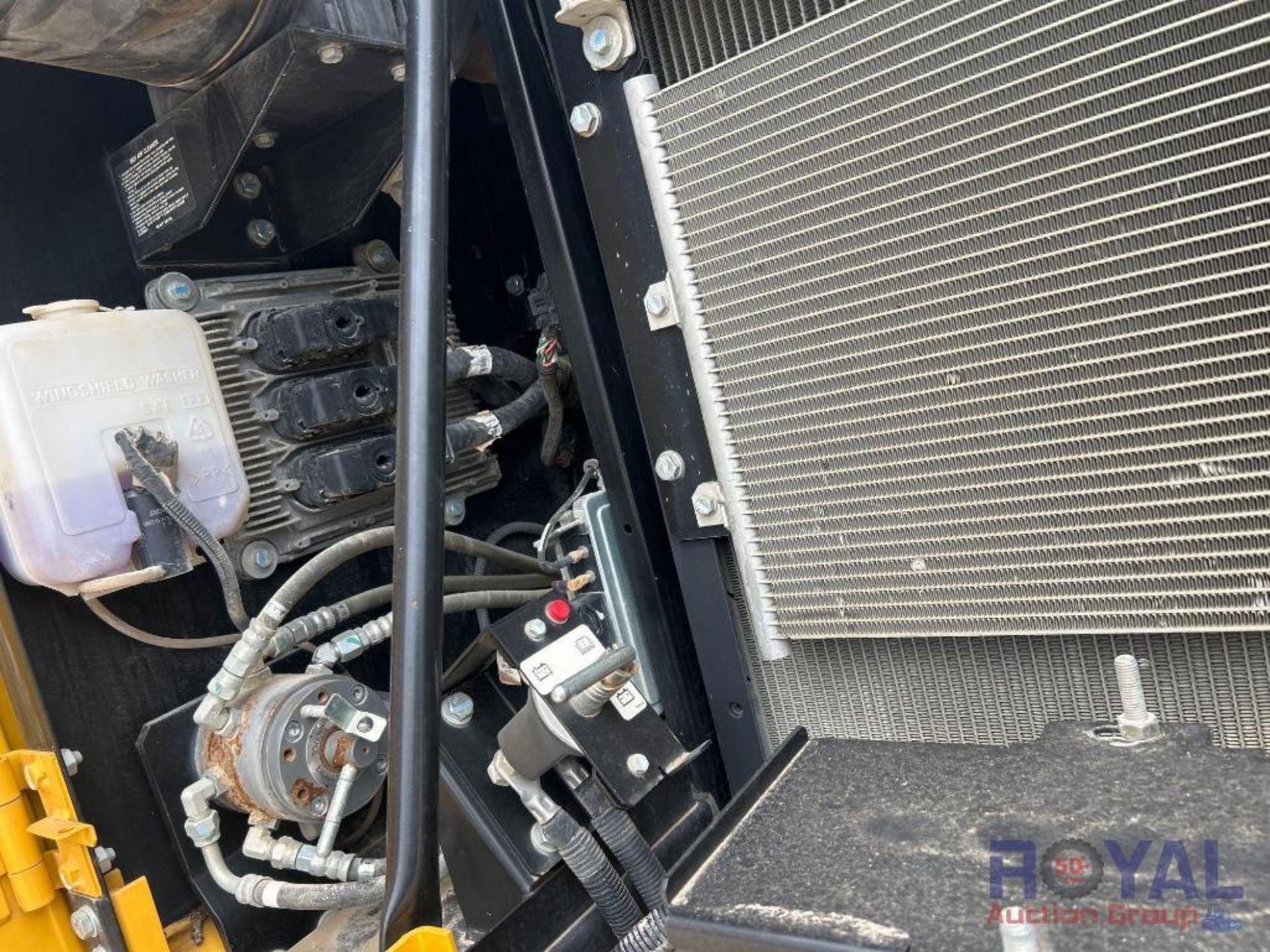 2018 John Deere 180G LC Hydraulic Excavator - Image 19 of 38