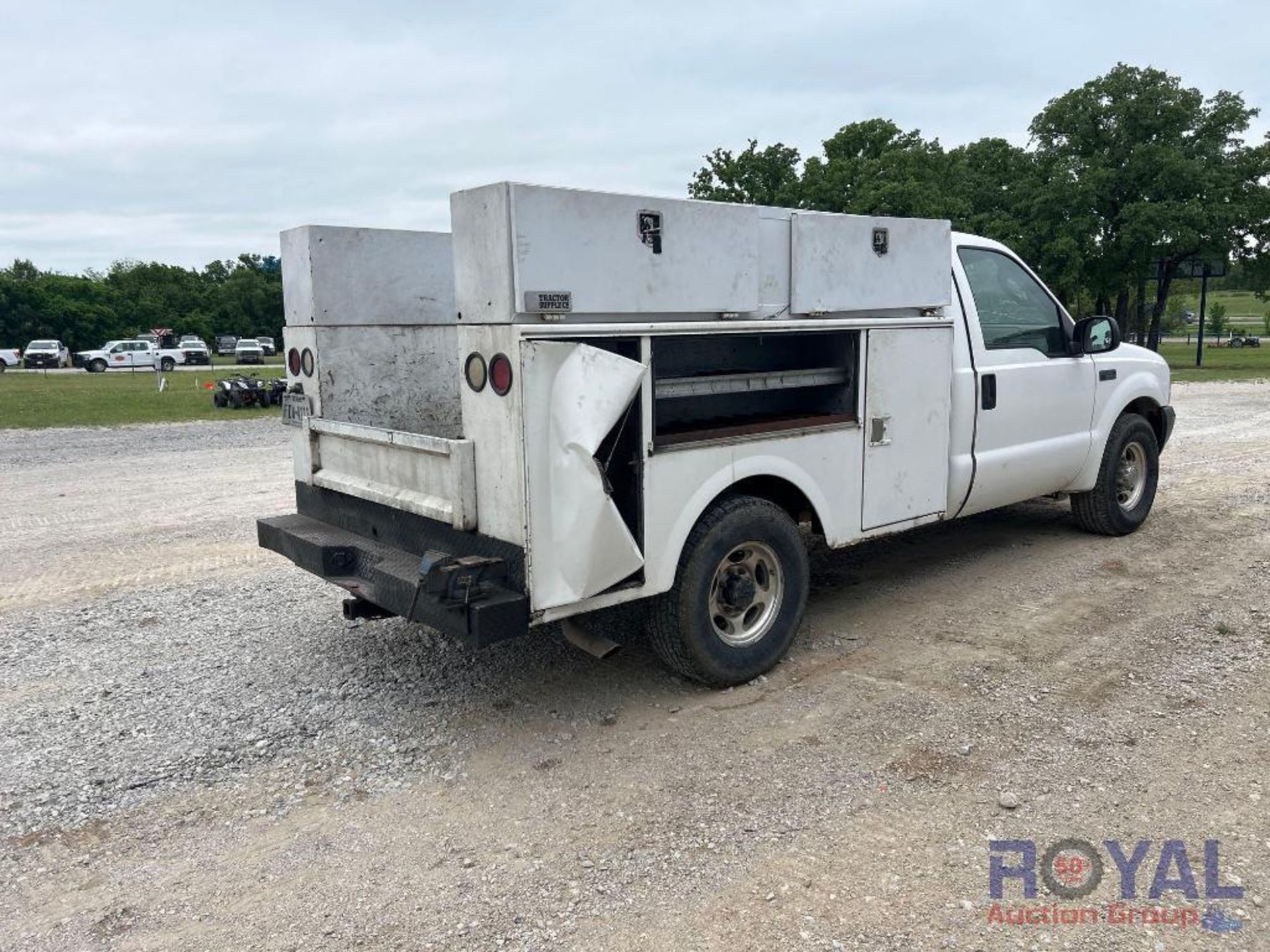 2003 Ford F350 Super Duty Service Truck - Image 3 of 29