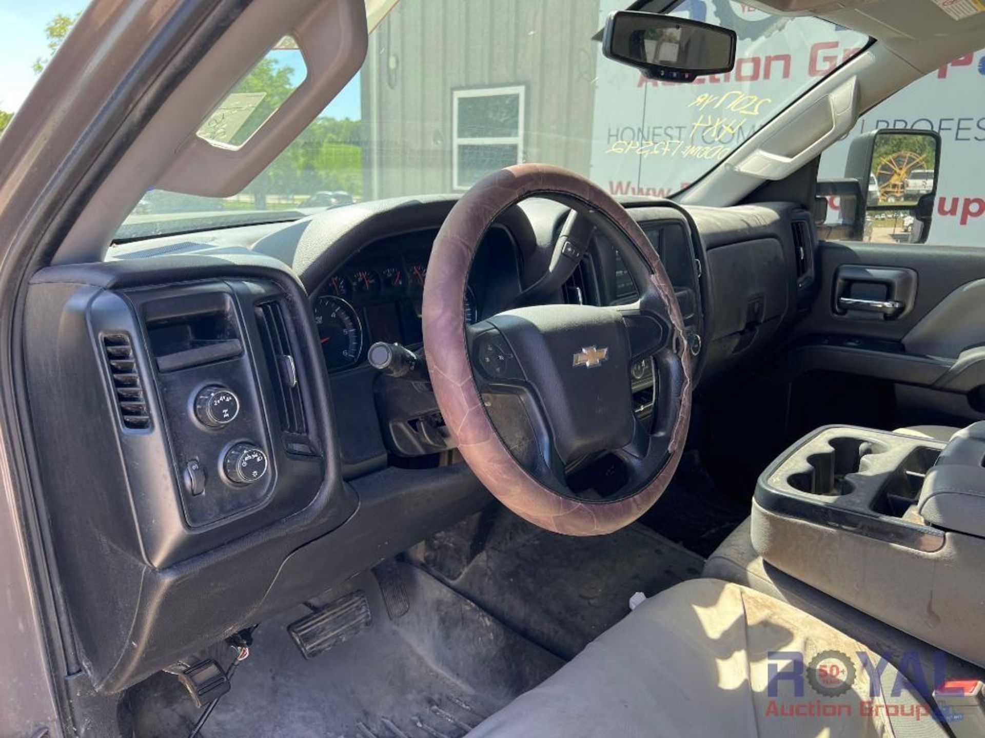 2017 Chevrolet Silverado 2500HD 4x4 Extended Cab Pickup Truck - Image 20 of 52