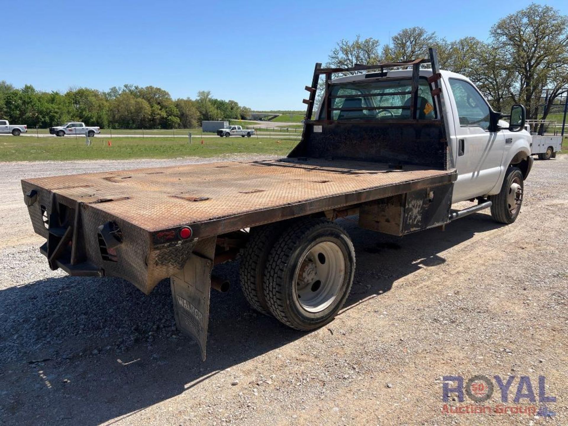 2000 Ford F450 Flatbed Truck - Image 4 of 32