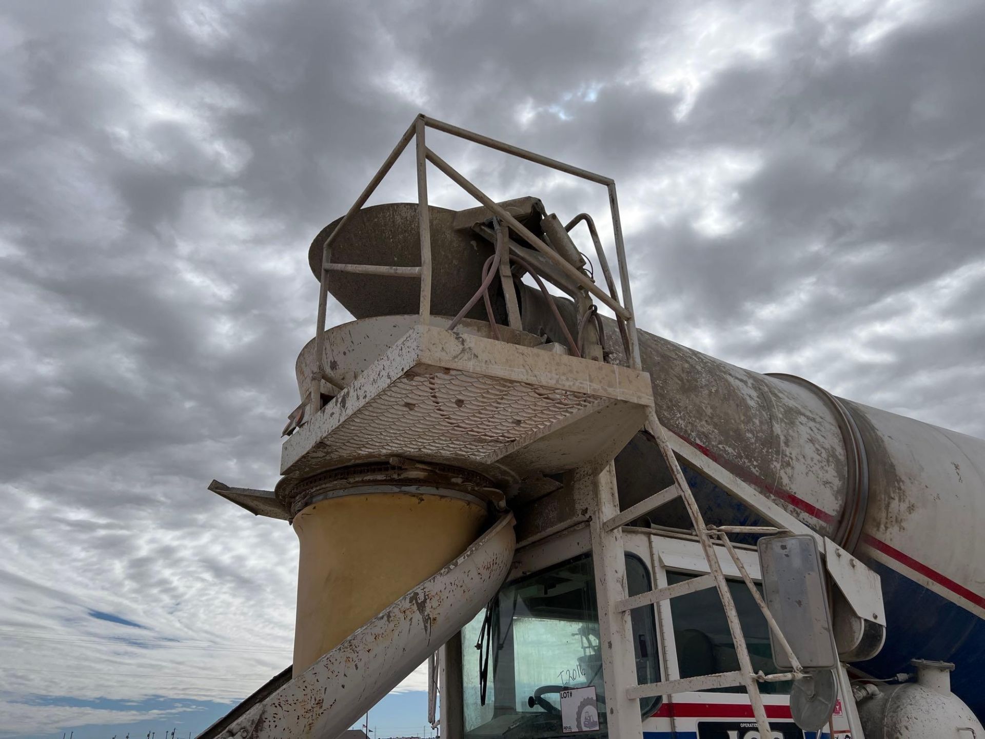 2000 Advance Terex Concrete Mixer Truck - Image 25 of 42