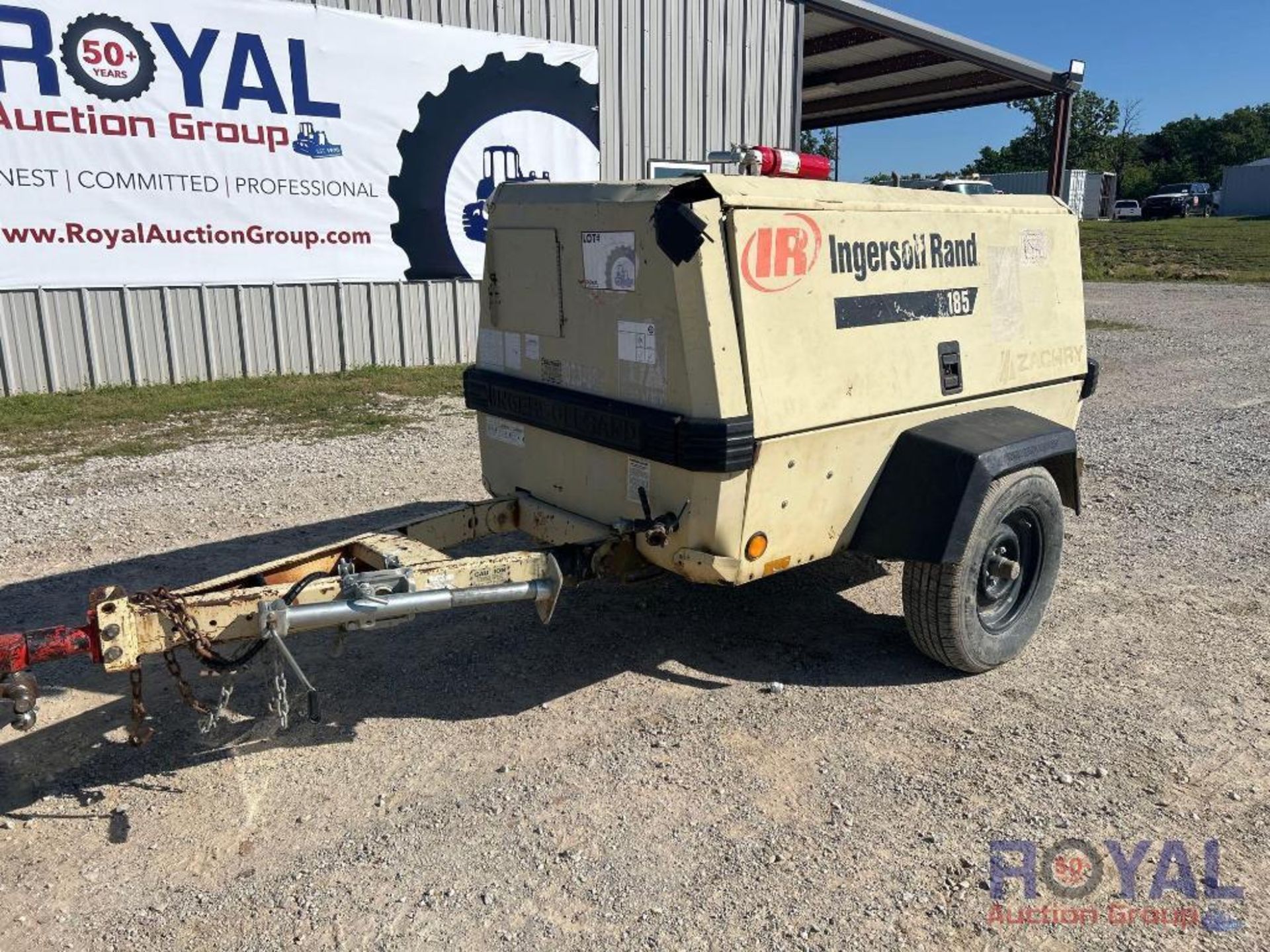 2001 Ingersoll Rand 185 CFM Towable Air Compressor