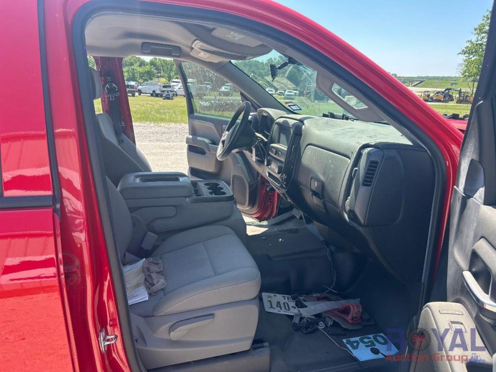 2018 Chevrolet Silverado Crew Cab Pickup Truck - Image 24 of 43