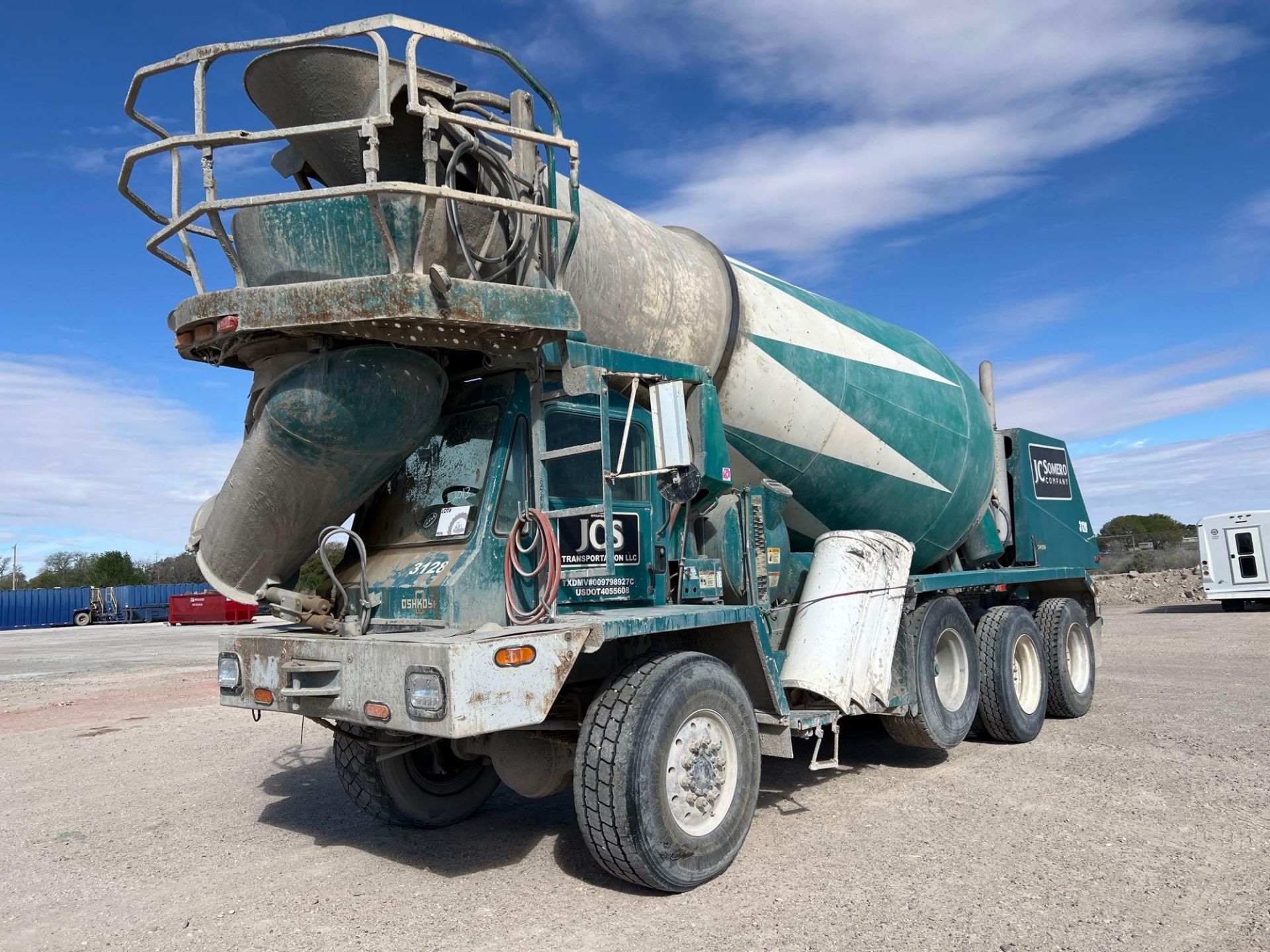 Oshkosh 6x6 Concrete Mixer Truck