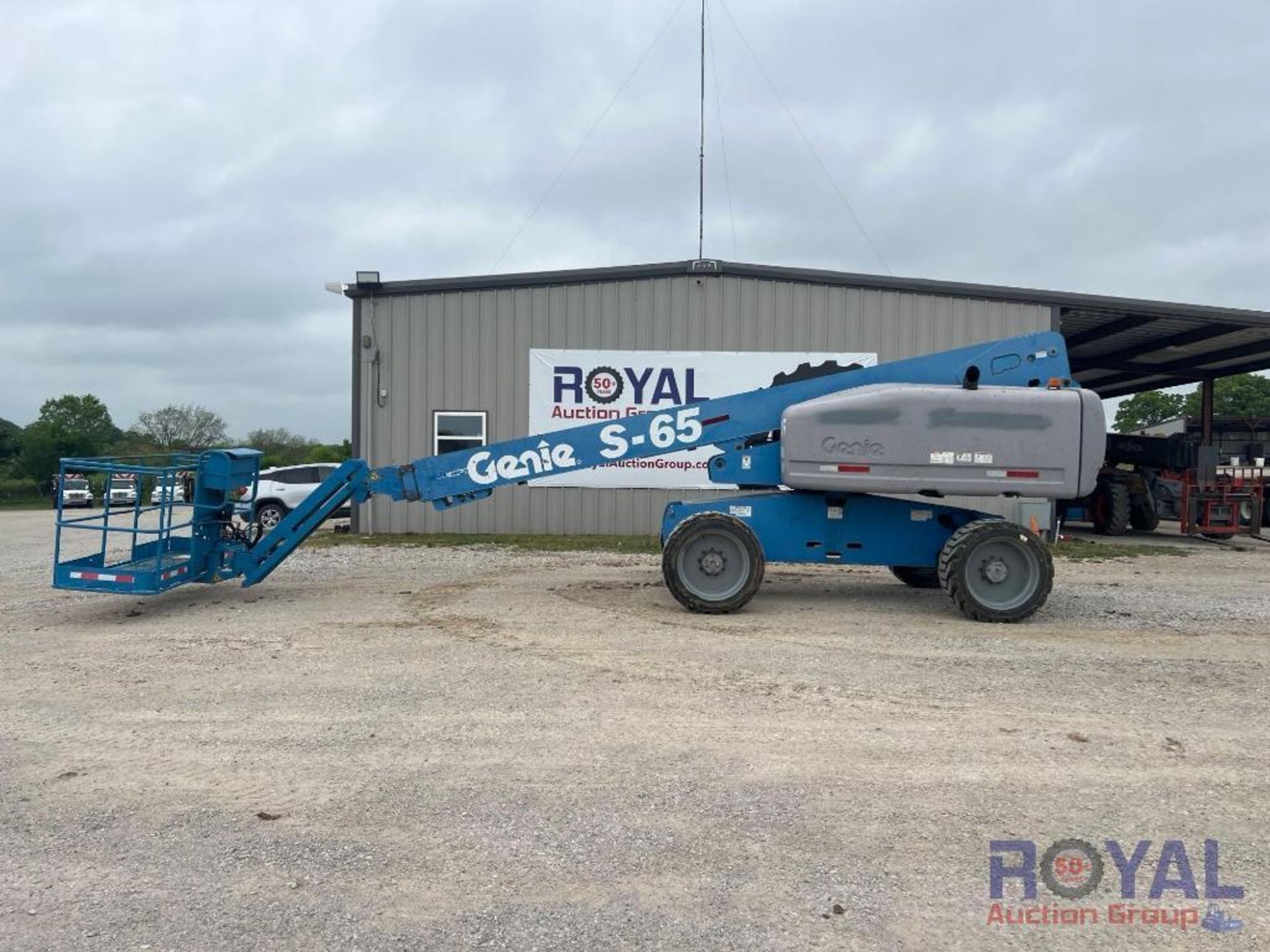 2010 Genie S-65 4x4 Telescopic Boom Lift - Image 7 of 57