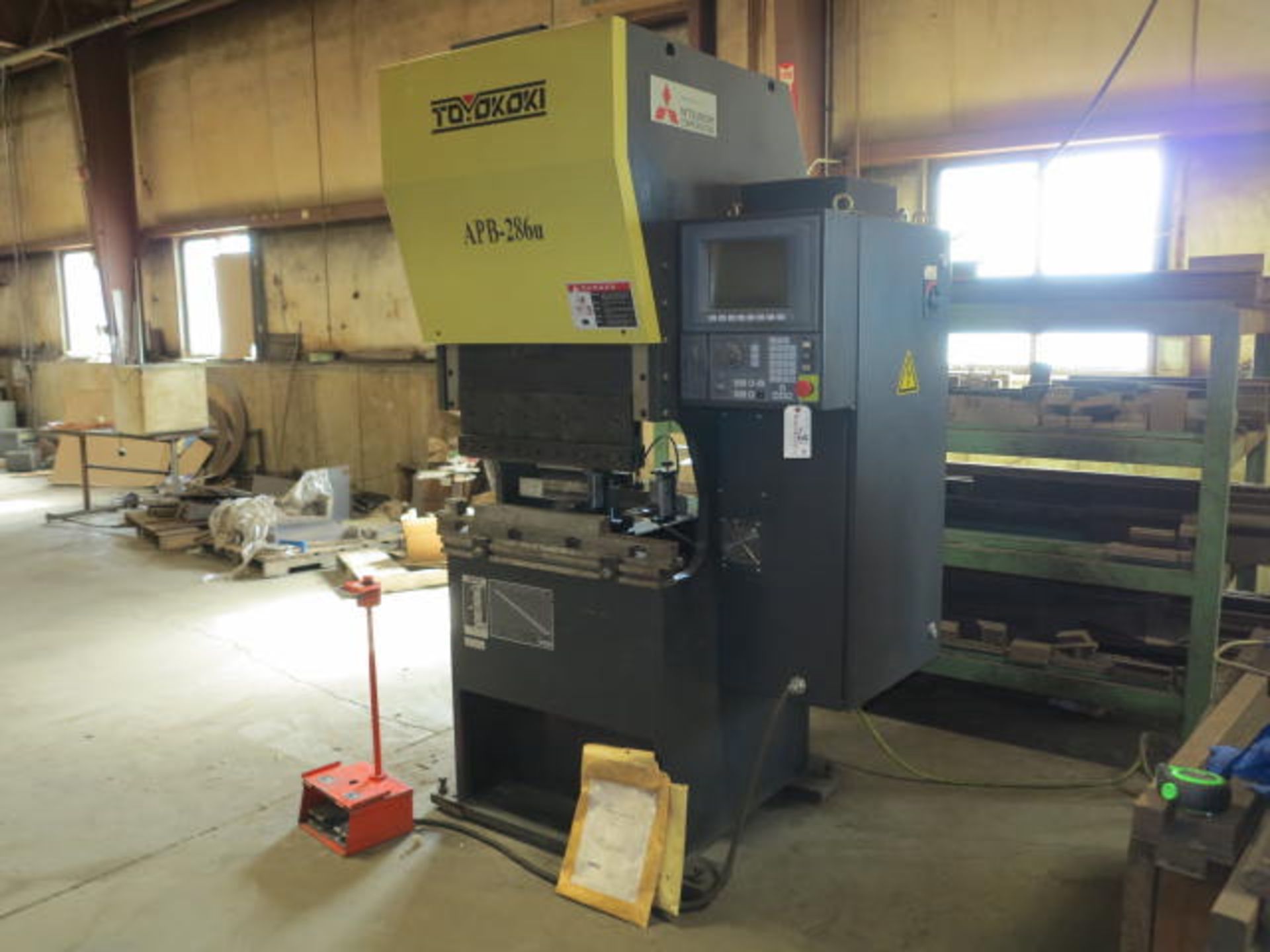 Toyokoki 30 Ton CNC Pess Brake Model APB286U, S/N 7005916, 24'' Die Space, 100 mm Stroke Located