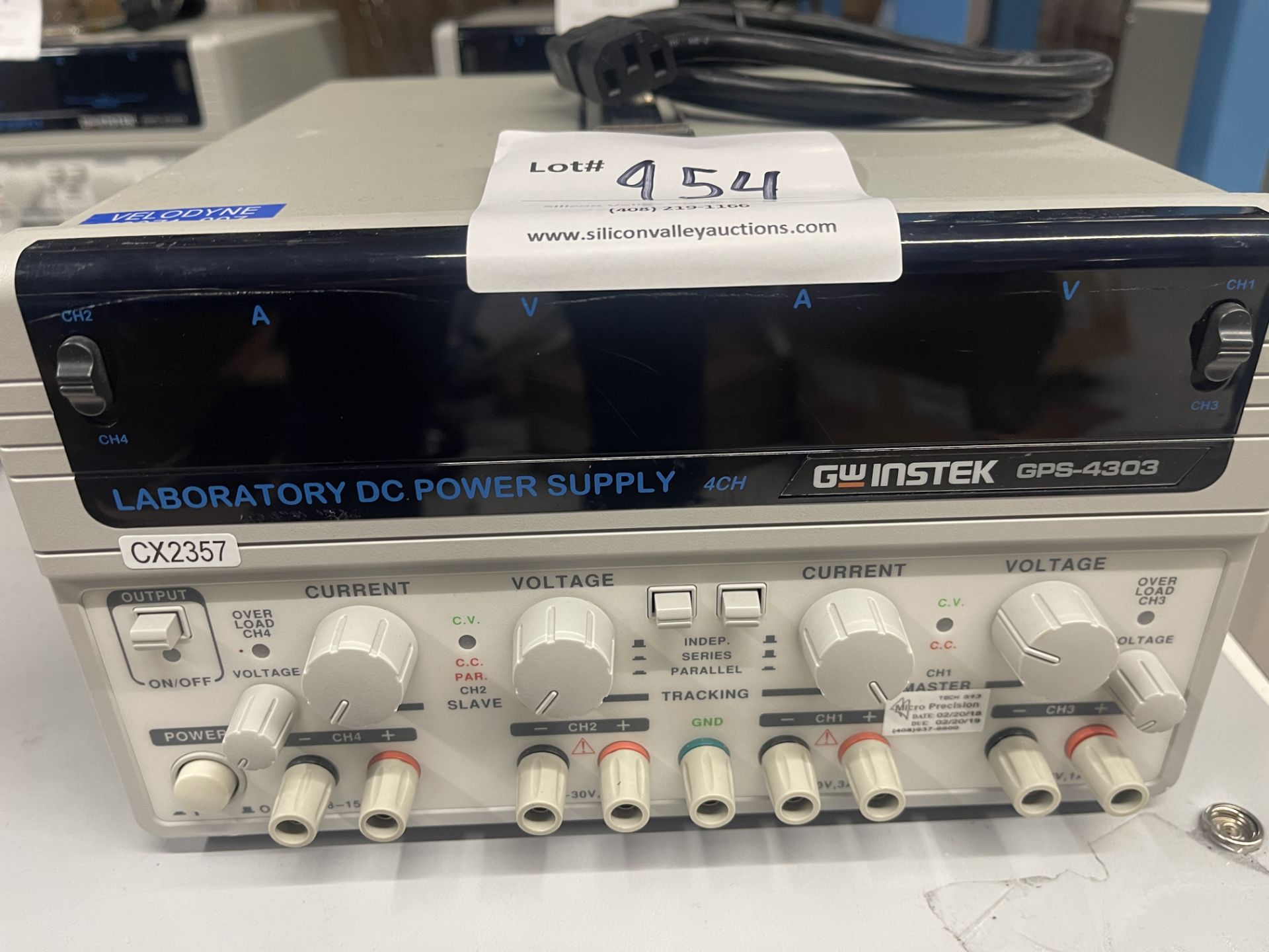 GW Instek GPS-4303 Laboratory DC Power Supply