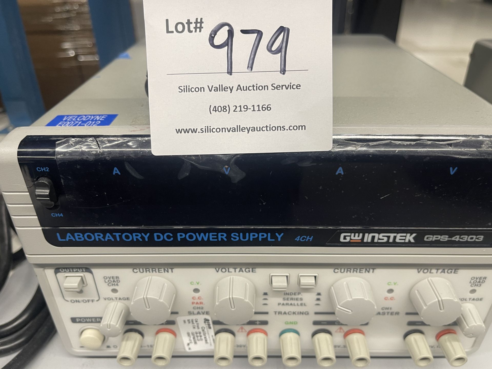 GW Instek GPS-4303 Laboratory DC Power Supply