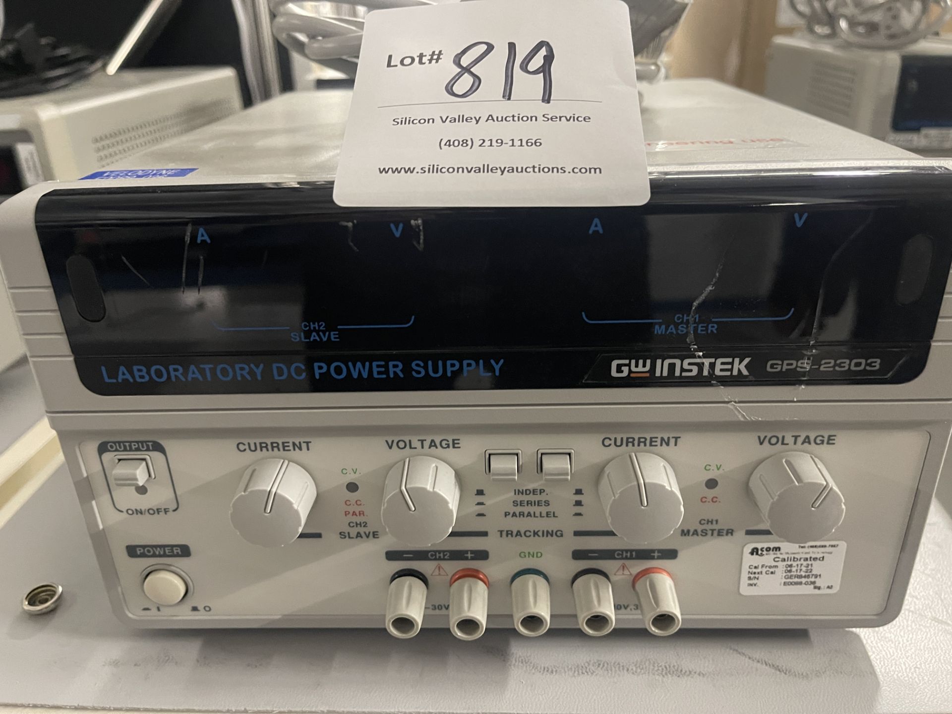 GW Instek GPS-2303 Laboratory DC Power Supply