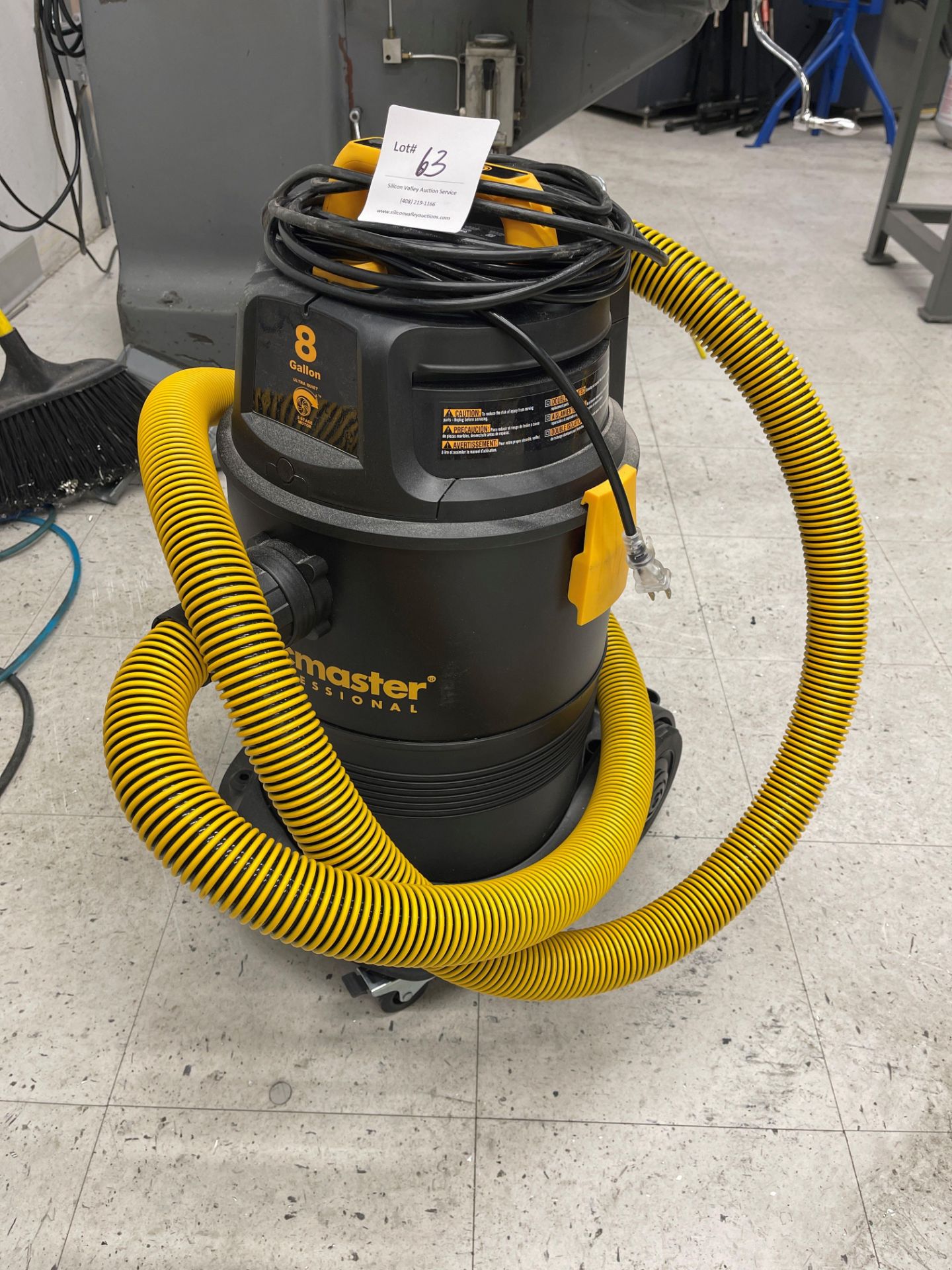 master Professional Shop Vac 8 gallon