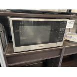 Panasonic Microwave Oven Model NN-SU696S
