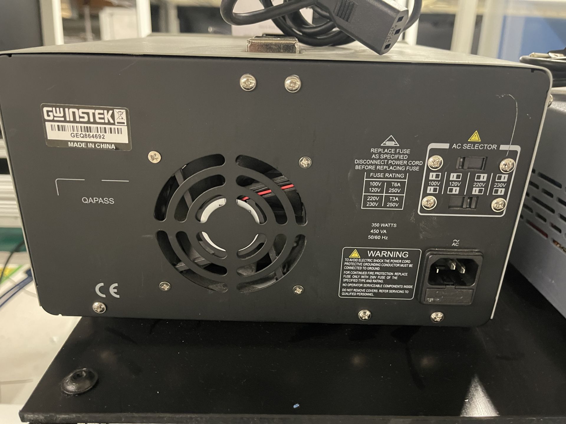 GW Intek GPS-2303 Laboratory DC Power Supply - Image 2 of 2