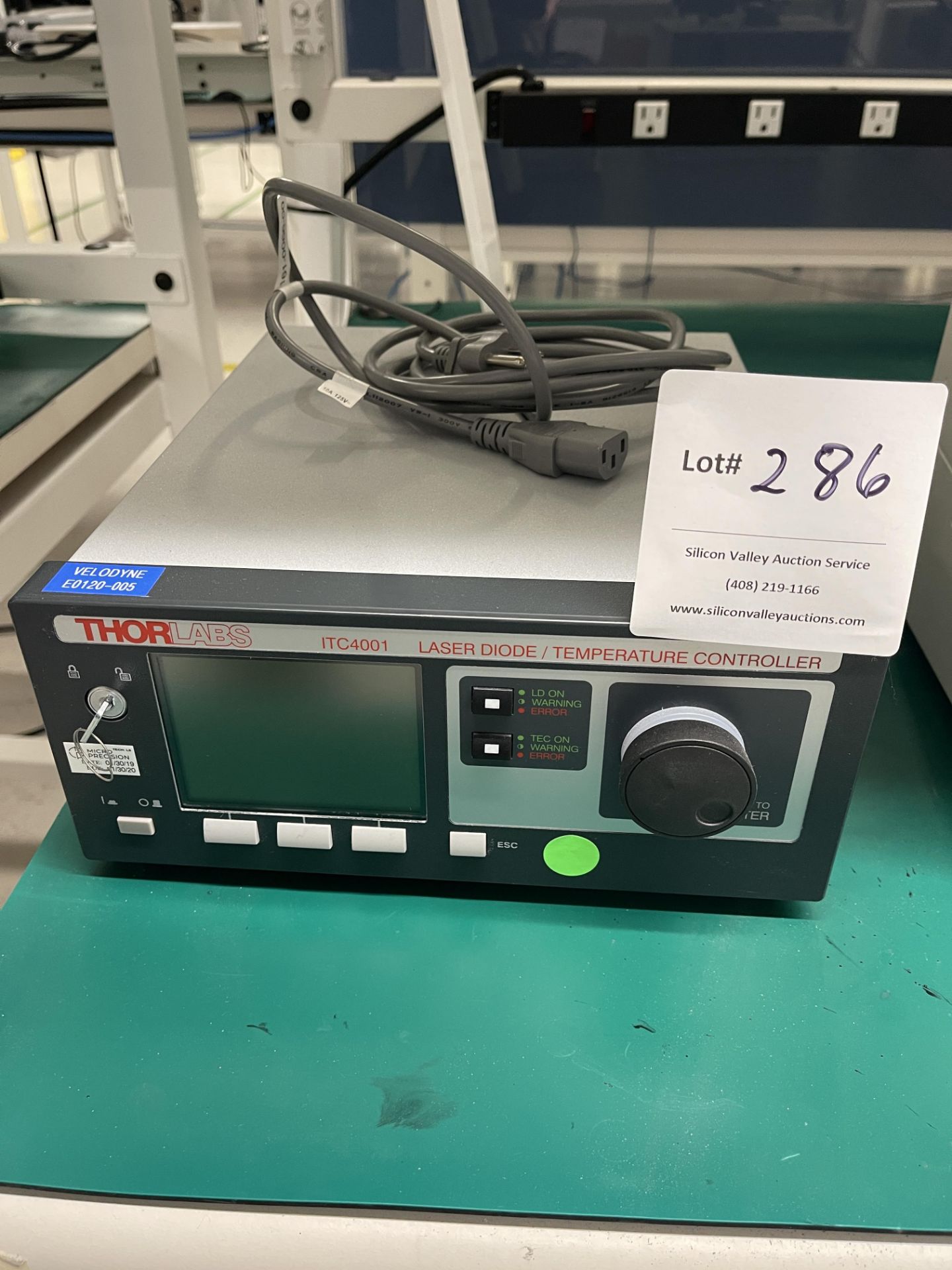 ThorLabs ITC4001 Laser Diode/Temperature Controller