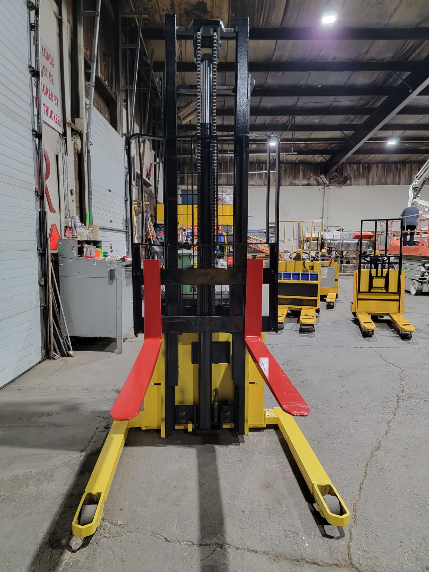 2008 Yale Pallet Stacker Walk Behind 4000lbs electric Powered Pallet Cart 24V with VERY LOW HOURS - Image 2 of 3