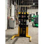 Yale Pallet Stacker Walk Behind 4,000lbs capacity electric Powered Pallet Cart 24V - FREE CUSTOMS