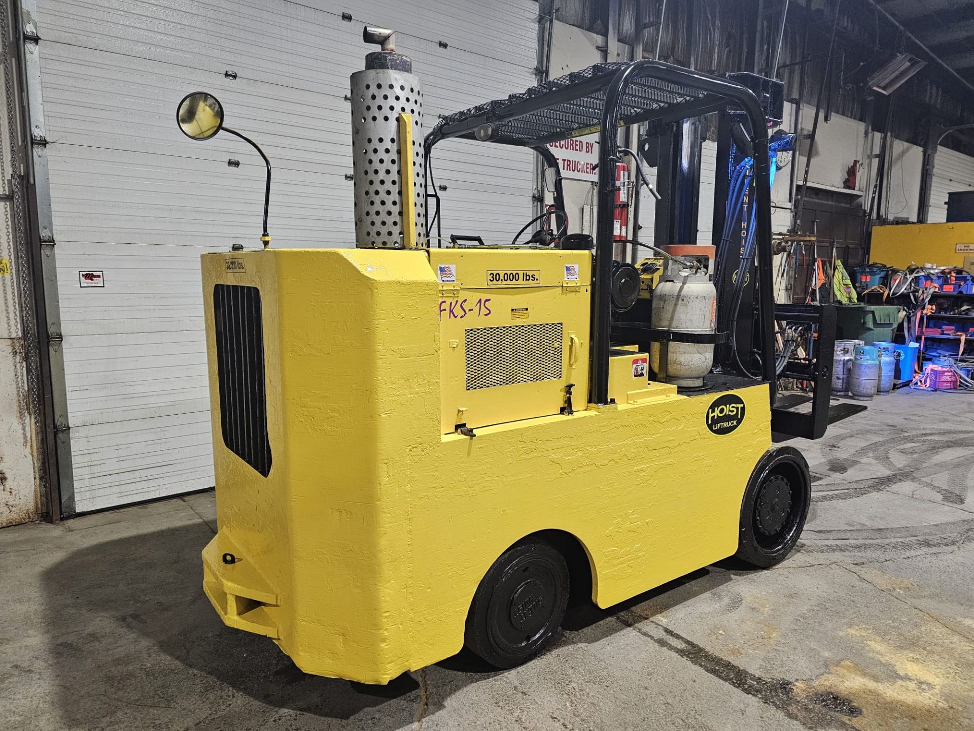 Silent Hoist 30,000lbs Capacity Forklift 5' Forks with Sideshift & Fork Positioner LPG (propane) - Image 7 of 8