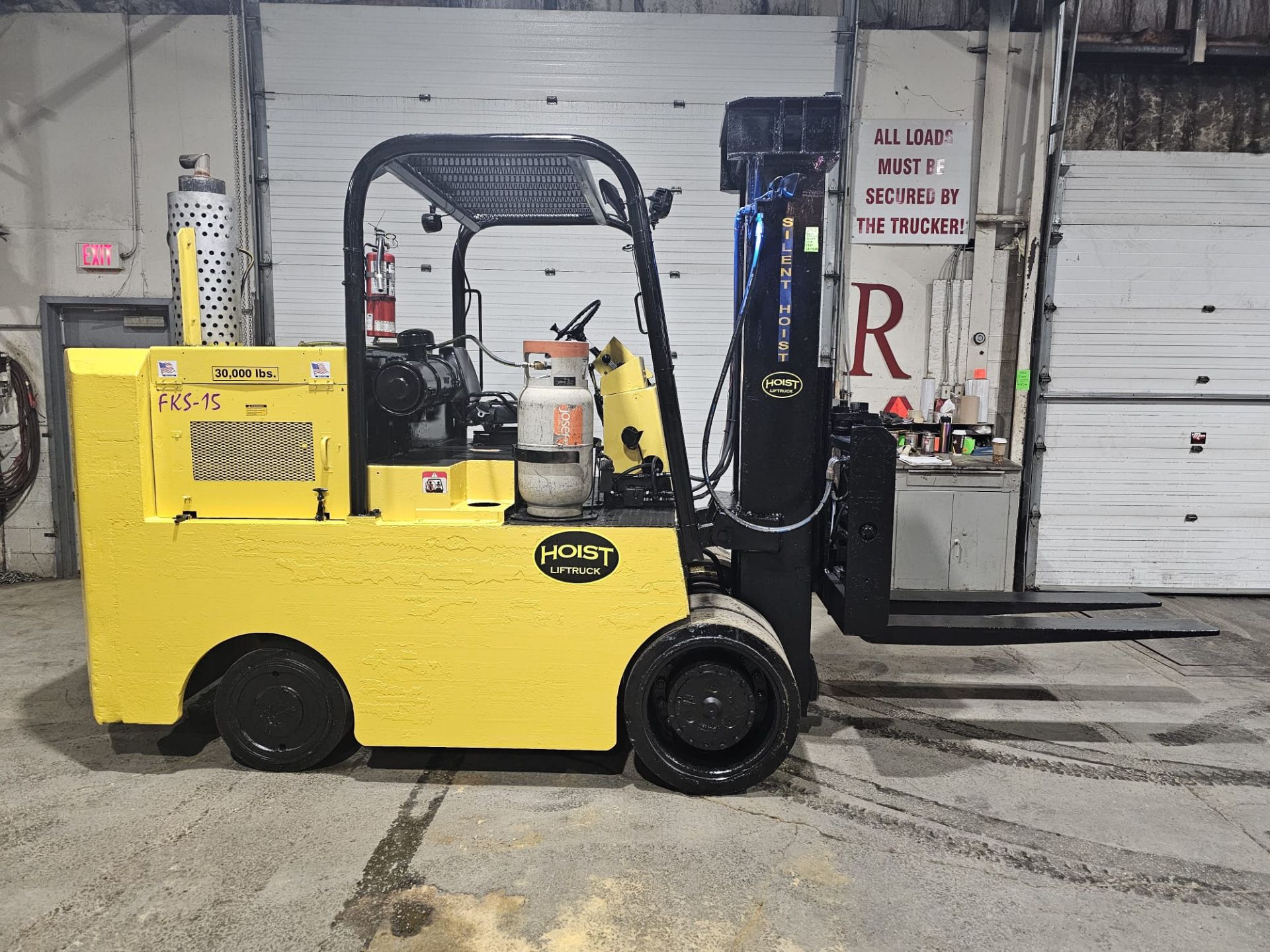 Silent Hoist 30,000lbs Capacity Forklift 5' Forks with Sideshift & Fork Positioner LPG (propane) - Image 8 of 8