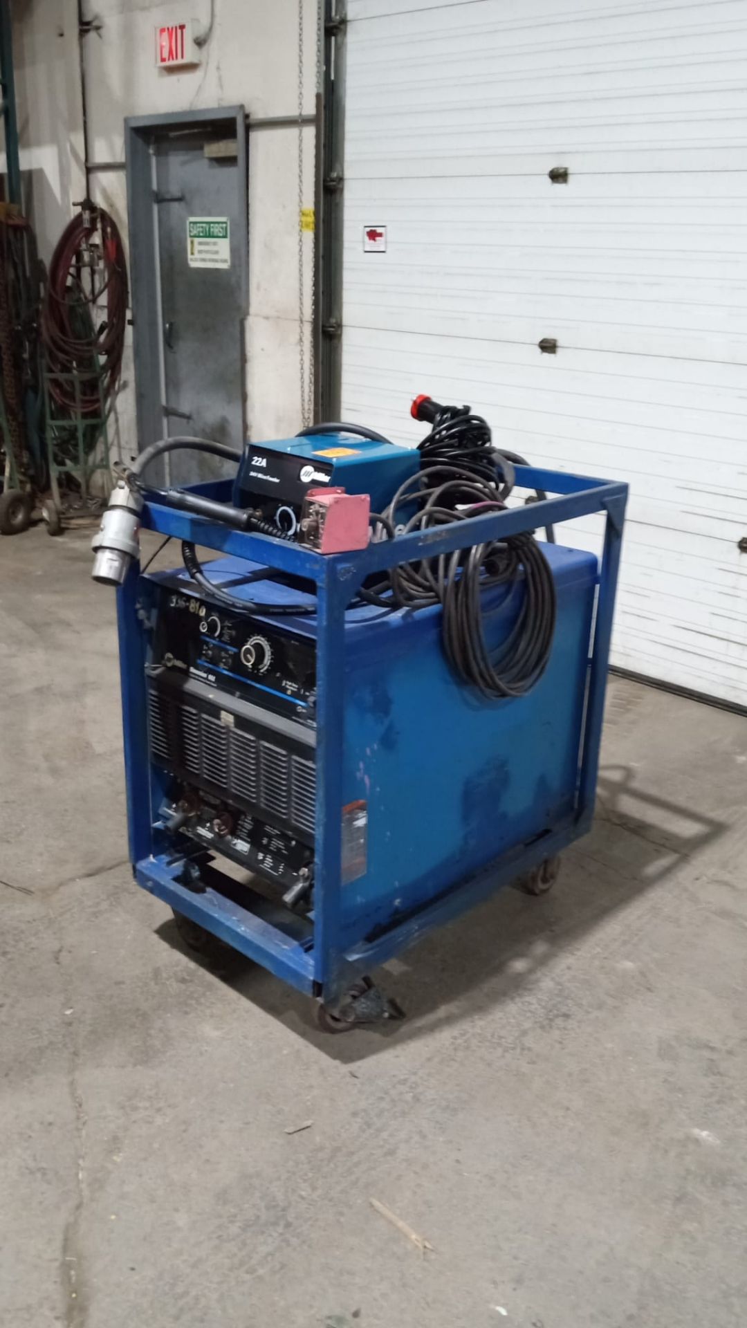 Miller Dimension 652 Mig Welder 650 Amp Mig Tig Stick Multi-Process Power Source with Wire Feeder - Image 3 of 4