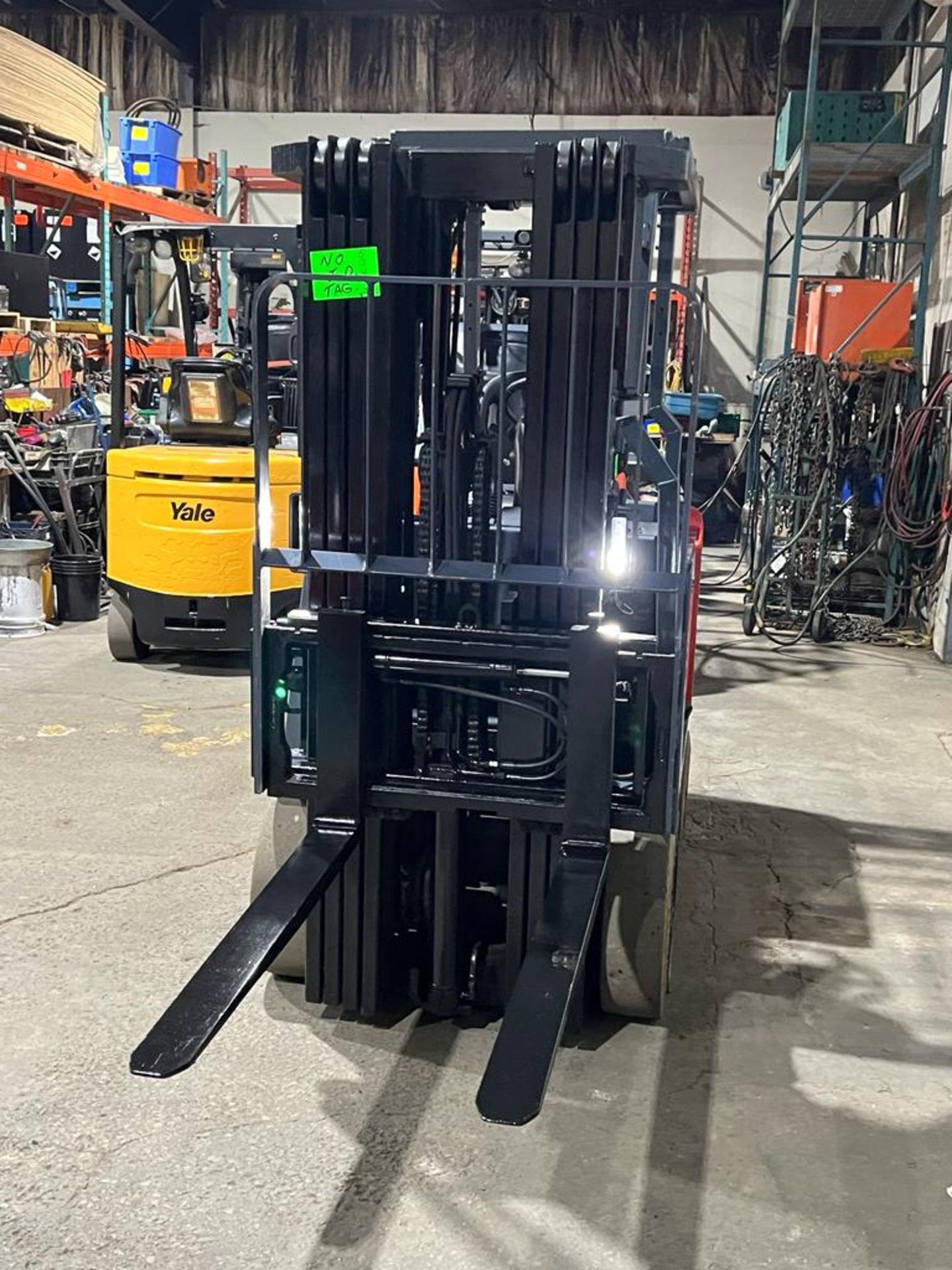 2018 Toyota 5,000lbs Capacity Forklift 4-STAGE MAST with sideshift with LOW HOURS Electric 48V - Image 7 of 8