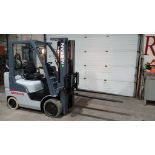 Nissan 5,000 Capacity Forklift LPG (Propane) with Sideshift and 3-STAGE MAST non-marking tires (no