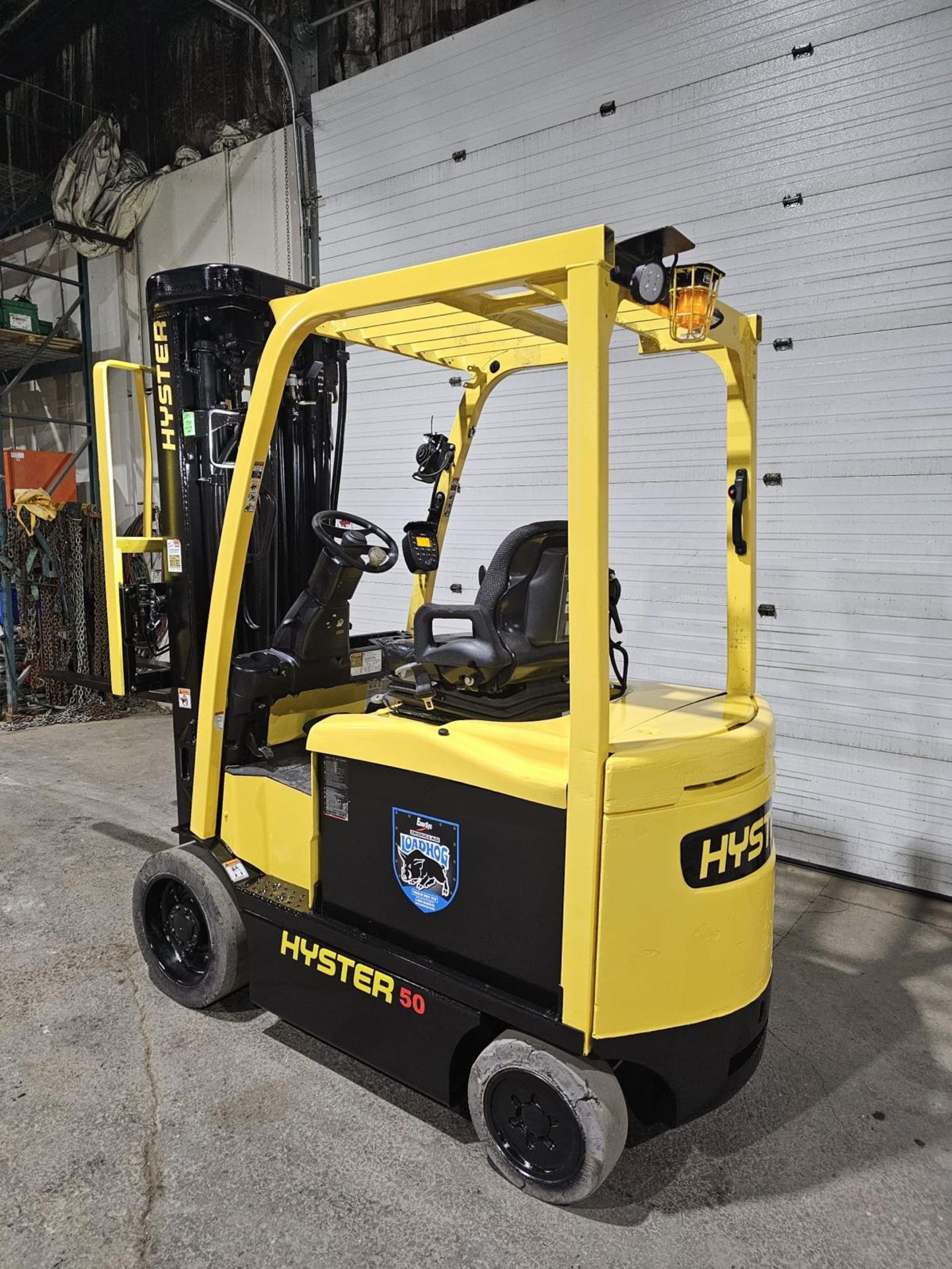 2018 Hyster 5000lbs Capacity Forklift Electric with 48v Battery & 4-STAGE MAST with Sideshift with 4 - Image 2 of 8