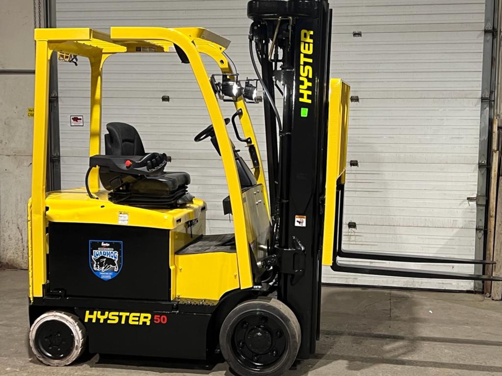 2013 Hyster 5,000lbs Capacity Forklift 4-STAGE MAST Electric 48V with Sideshift & Safety to APR 2024