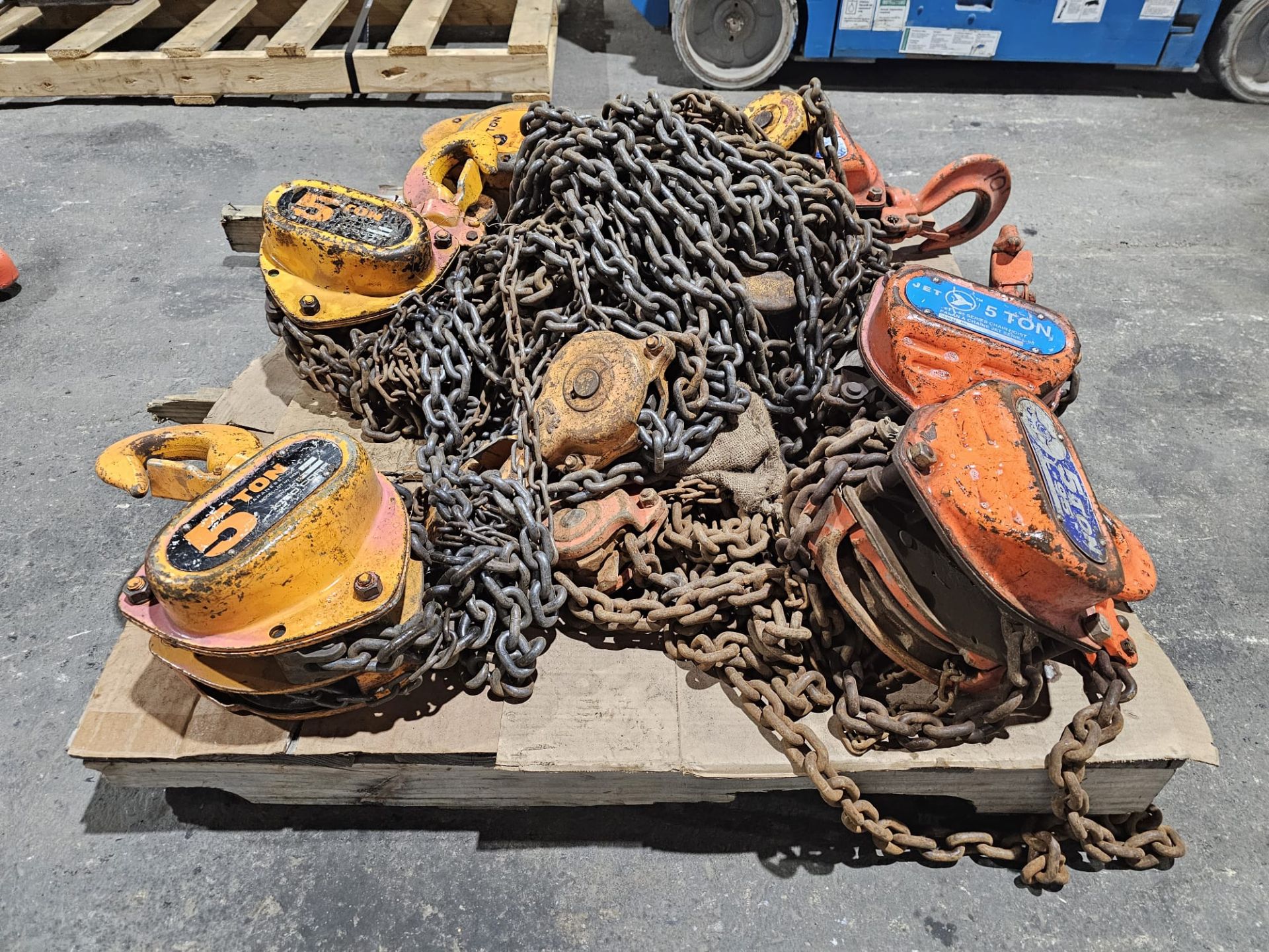 1 lot of 3x KITO 5 ton Chain Fall Hoists and 3x JET 5 ton Chain Fall Hoists - Image 2 of 4