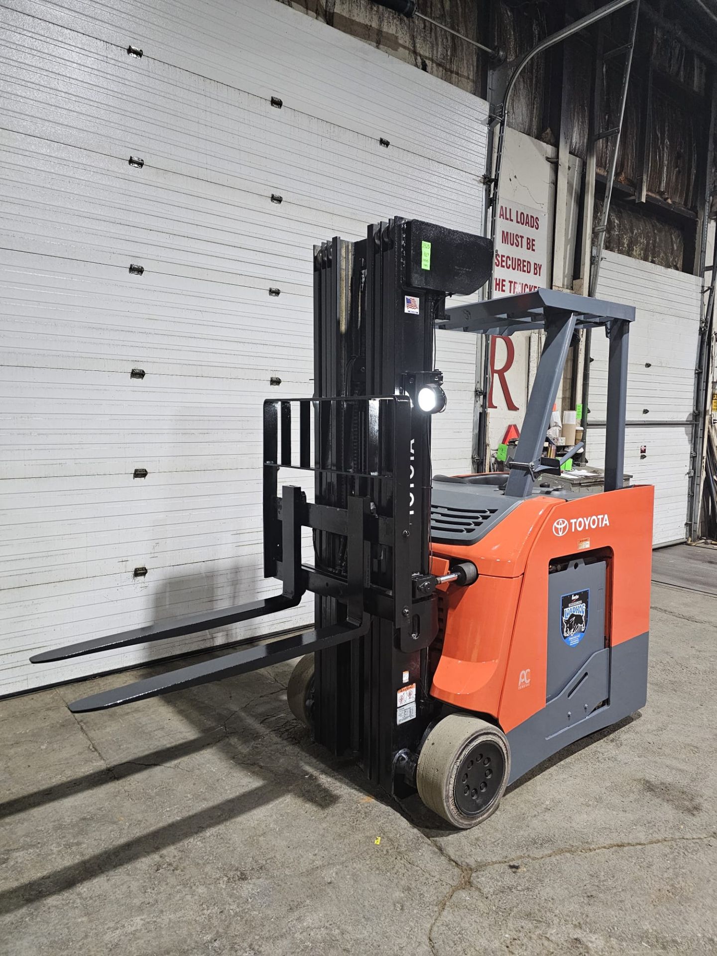 2017 Toyota 4,000lbs Capacity Stand On Electric Forklift with 4-STAGE Mast, sideshift, 36V Battery & - Image 2 of 7