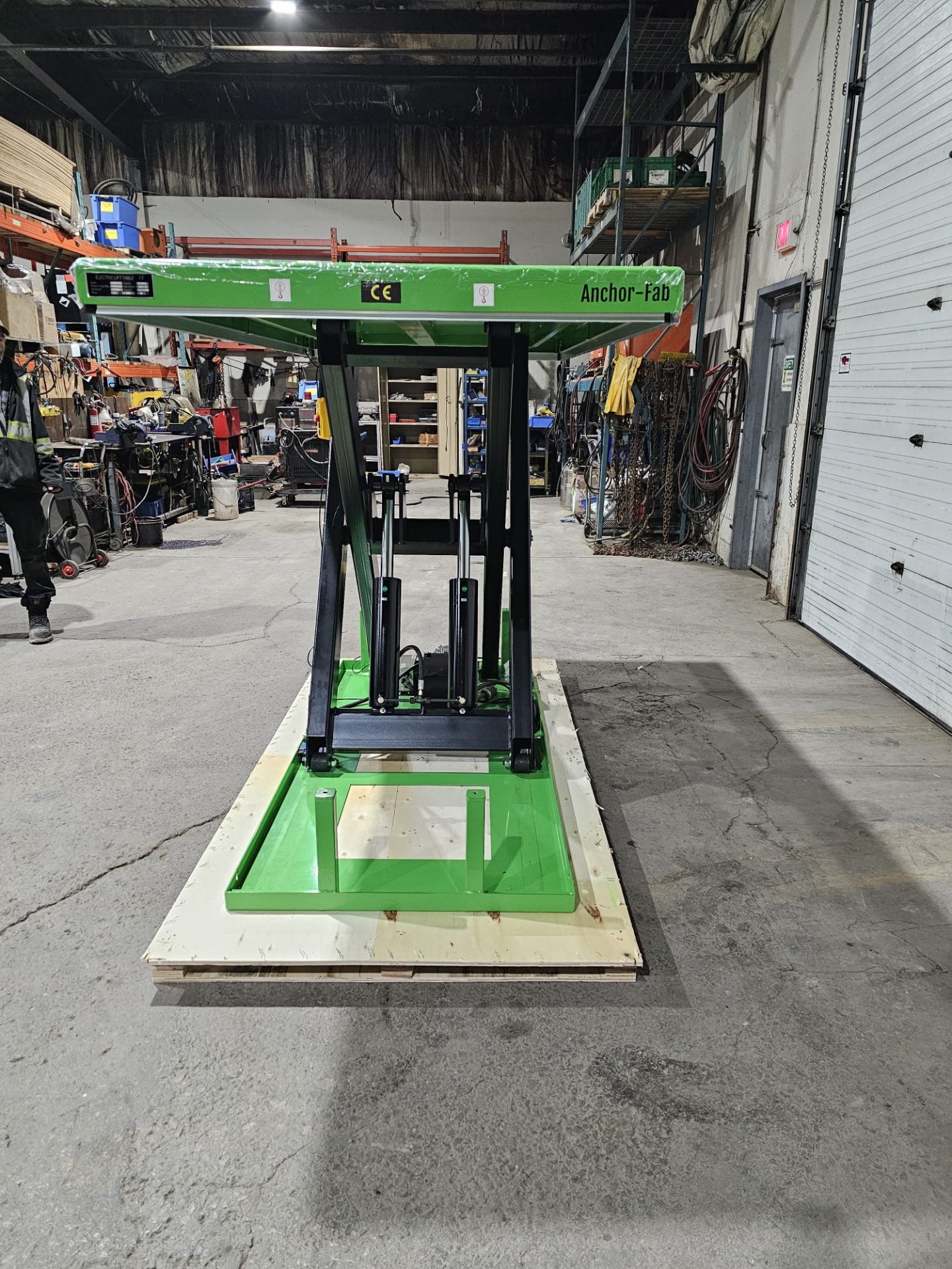 HW Hydraulic Lift Table 94" x 47" x 64" lift - 11,000lbs capacity - UNUSED and MINT - 220V - Image 3 of 4