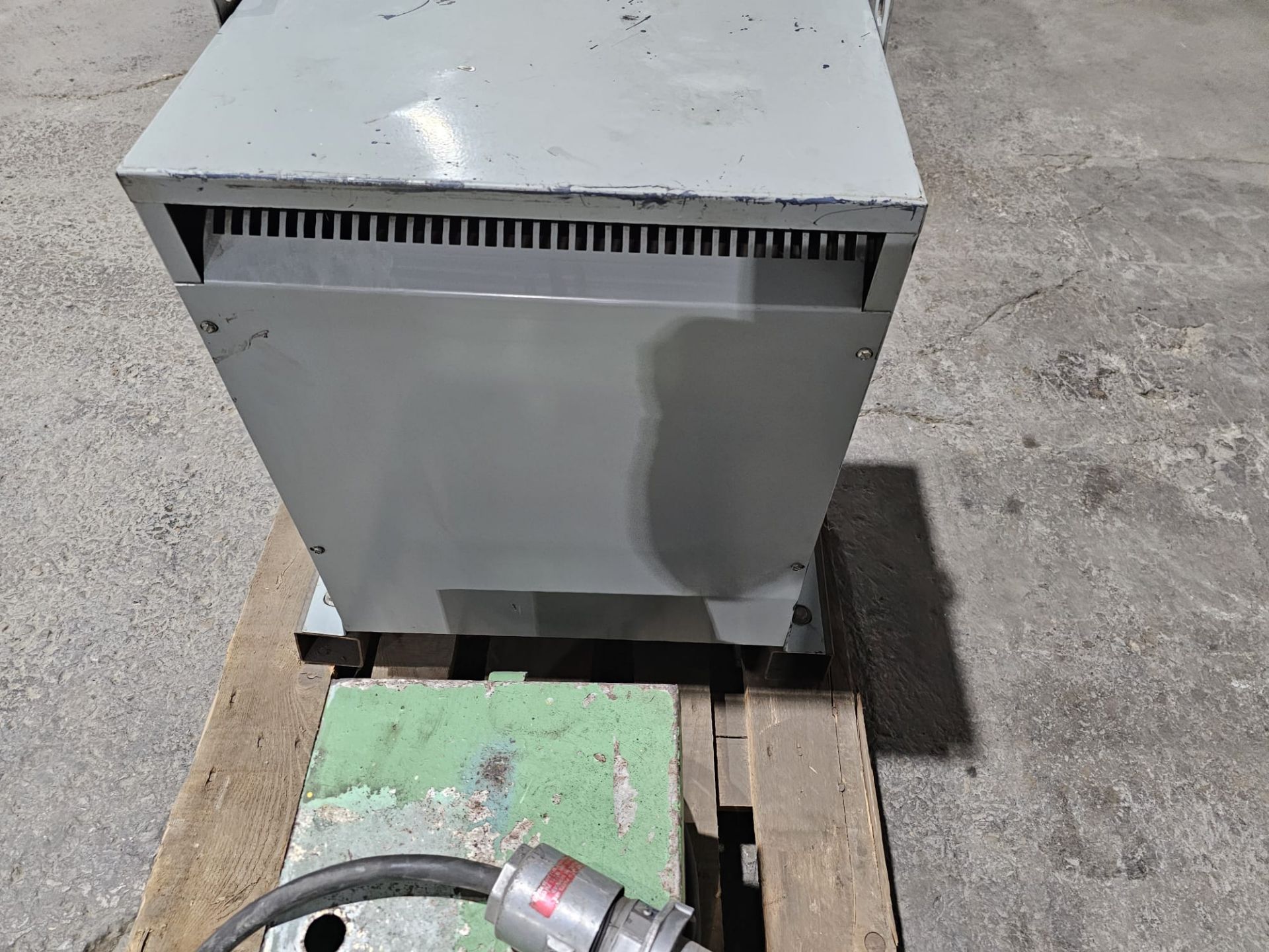 Lot of 2 Transformers - 1 x 45kva Unit - Image 3 of 5