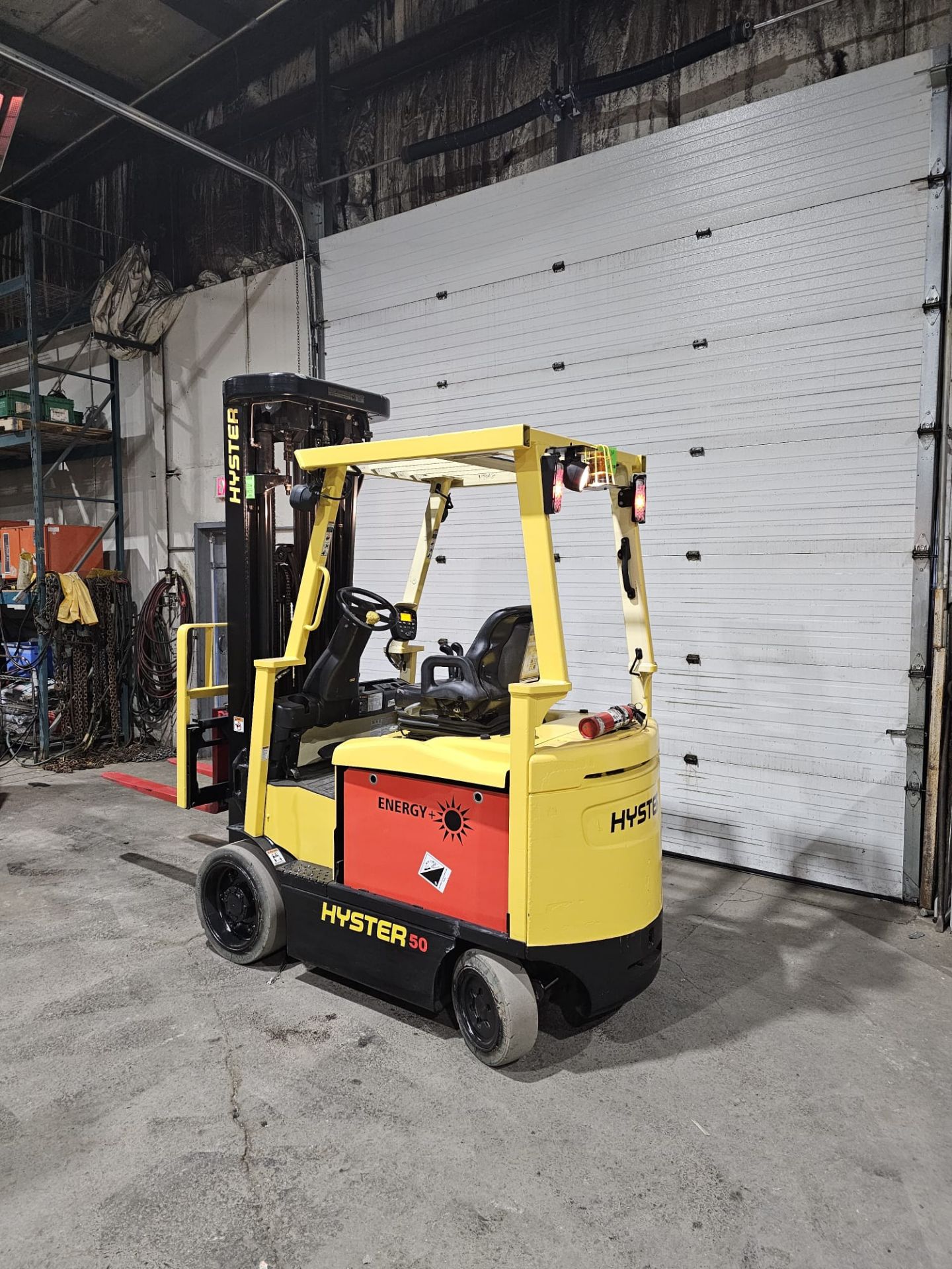 2014 Hyster 5,000lbs Forklift Electric 48V 4-STAGE Mast & Sideshift Brand New 48V Battery with Non- - Image 4 of 7
