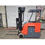 2017 Toyota 4,000lbs Capacity Forklift Electric 48V with sideshift & 3-STAGE MAST and non marking