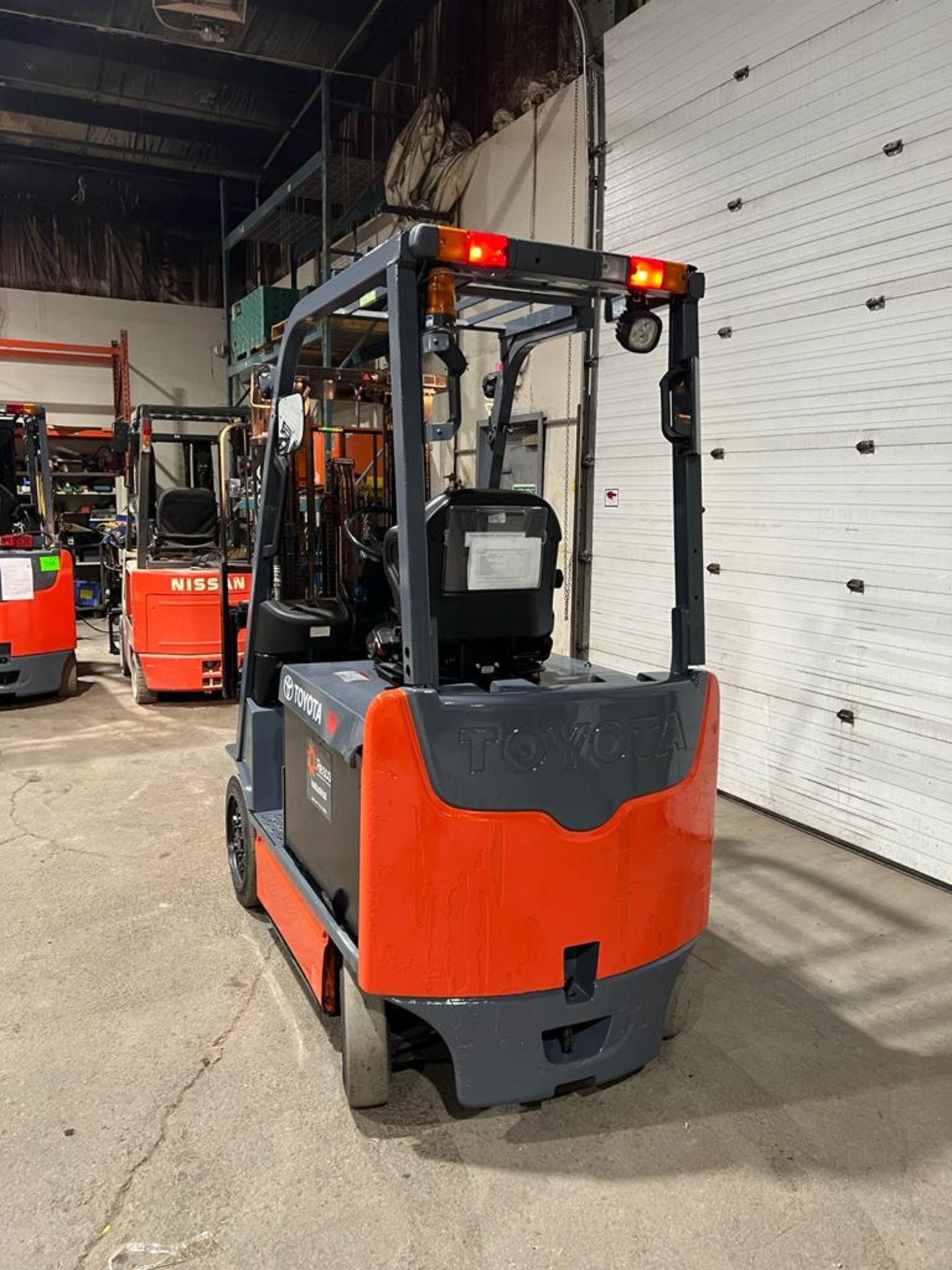 2014 Toyota 5,000lbs Capacity Forklift Electric 48V with 48" FORKS with Sideshift & Plumbed for Fork - Image 3 of 5