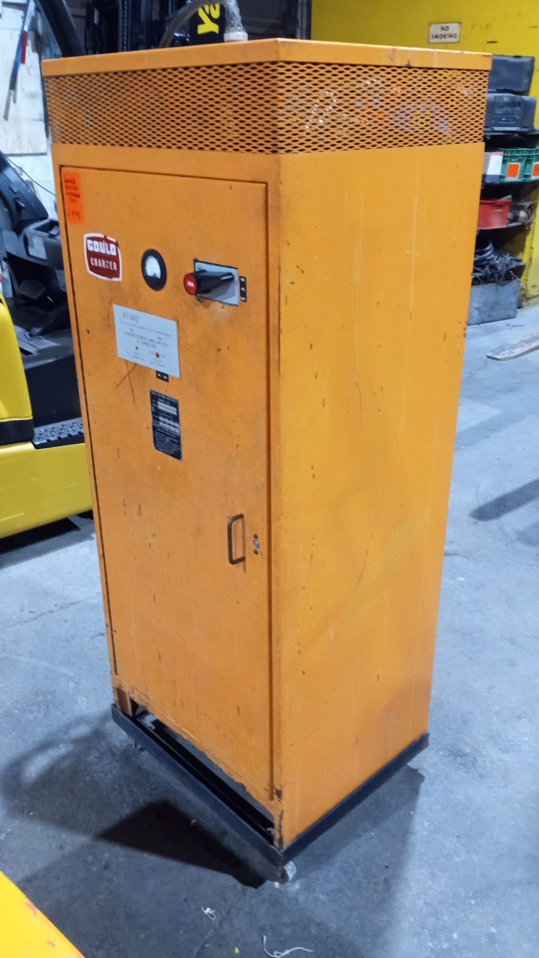 Gould 24V Forklifts Battery Charger - 575V input - Image 3 of 4