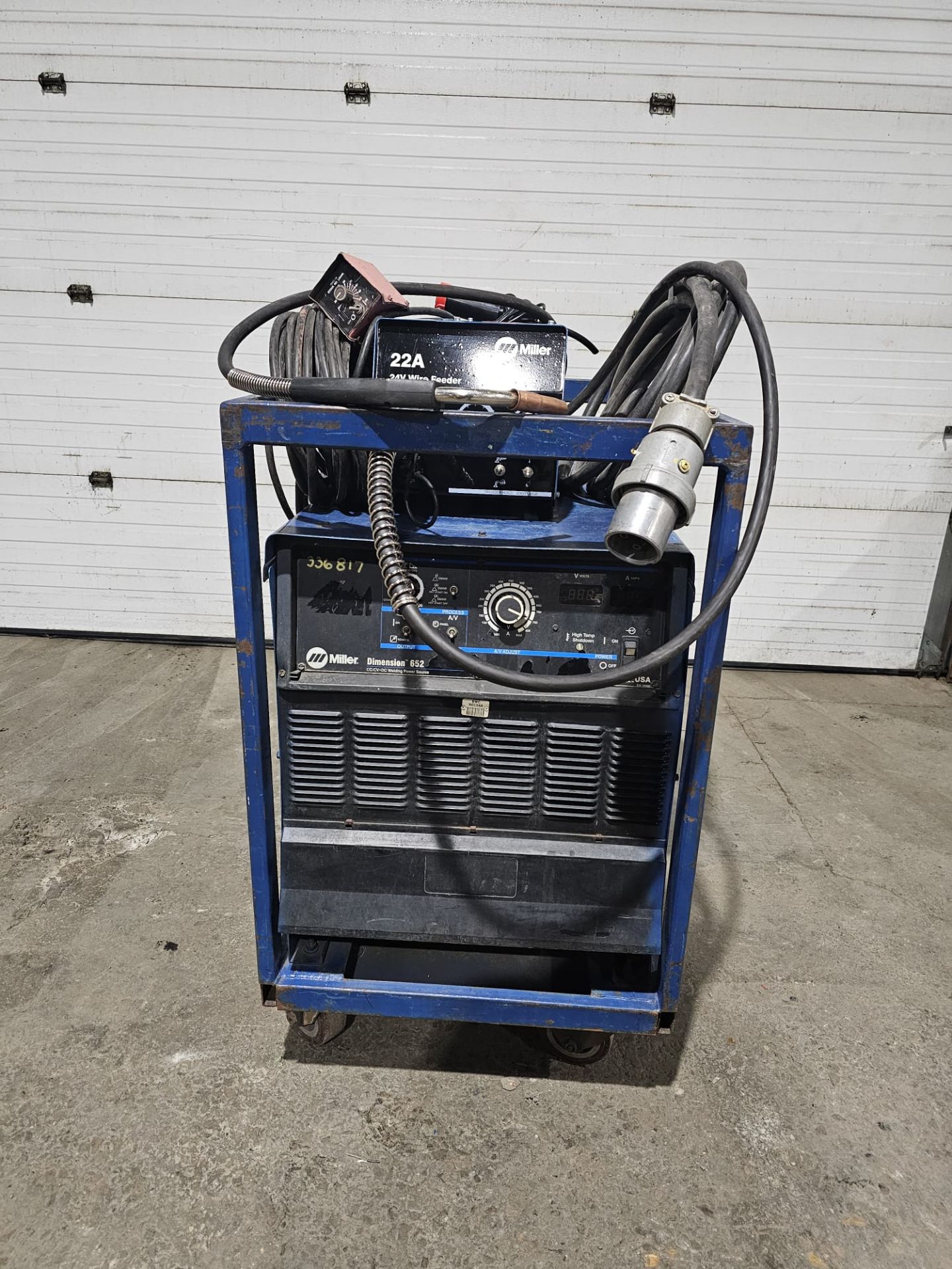 Miller Dimension 652 Mig Welder 650 Amp Mig Tig Stick Multi Process Power Source with 22A Wire - Image 2 of 10