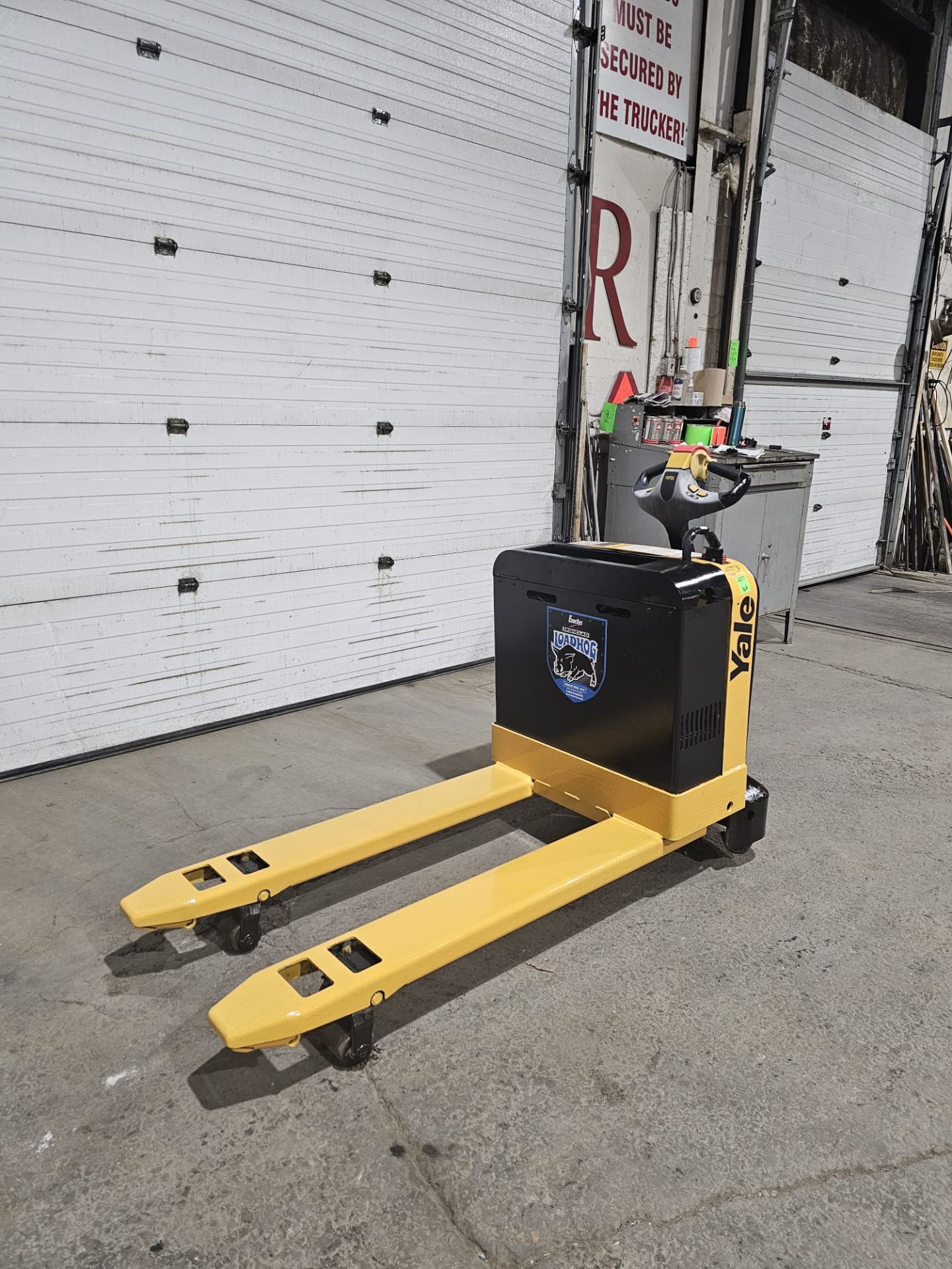 2016 Yale Walkie 4,000lbs capacity Powered Pallet Cart 24V Walk Behind unit - Image 4 of 5