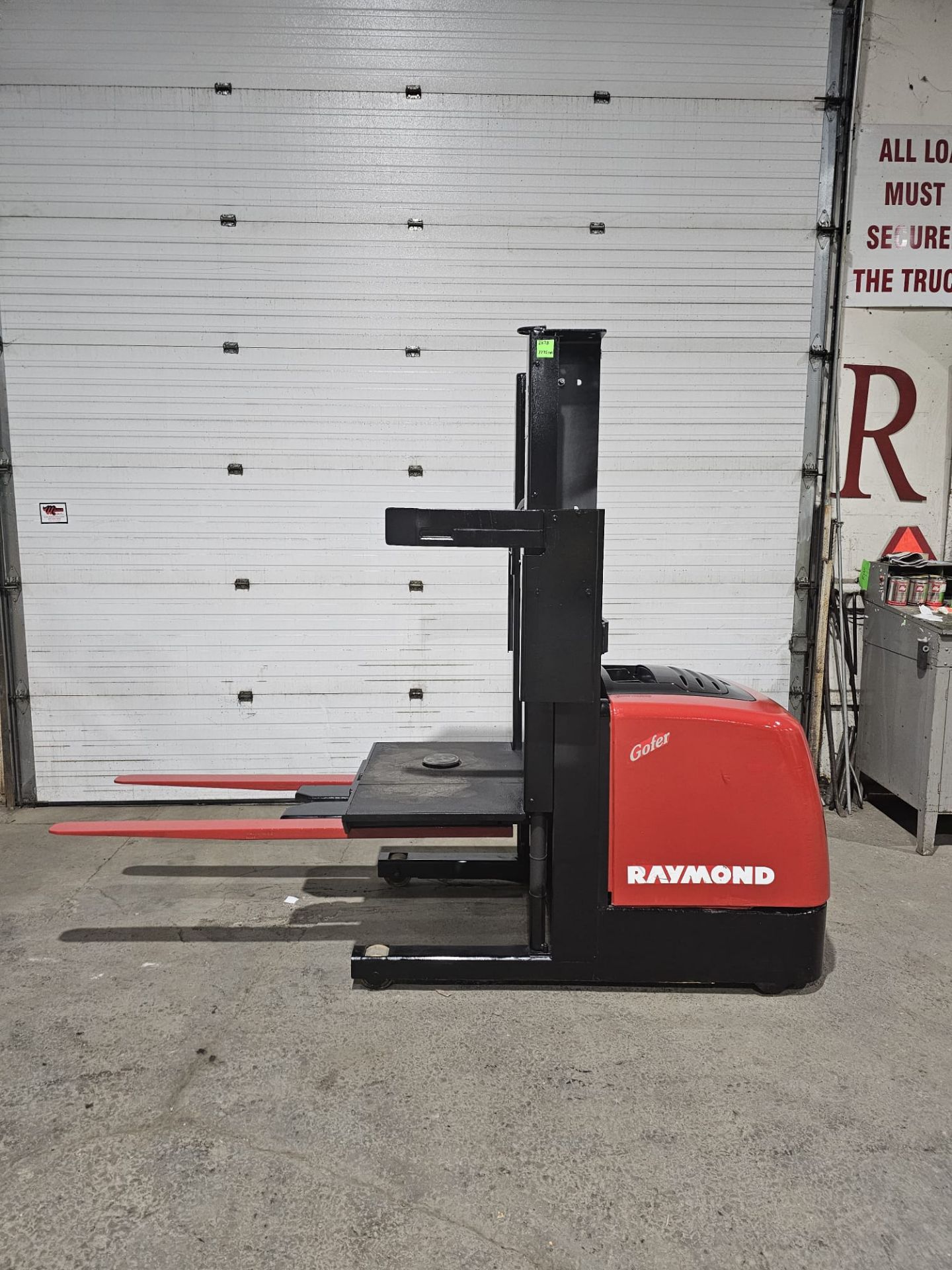 Raymond Order Picker 2200lbs capacity electric Powered Pallet Cart 24V battery - FREE CUSTOMS