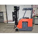 2017 Toyota 4,000lbsCapacity Forklift Electric 36V 15923 with sideshift & 4-STAGE MAST 276" load