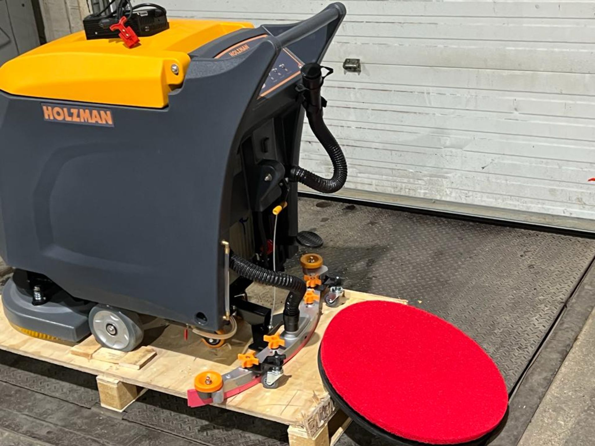 Holzman MINT Walk Behind Floor Sweeper Scrubber Unit model M50 - BRAND NEW with extra pads, digital - Image 6 of 7