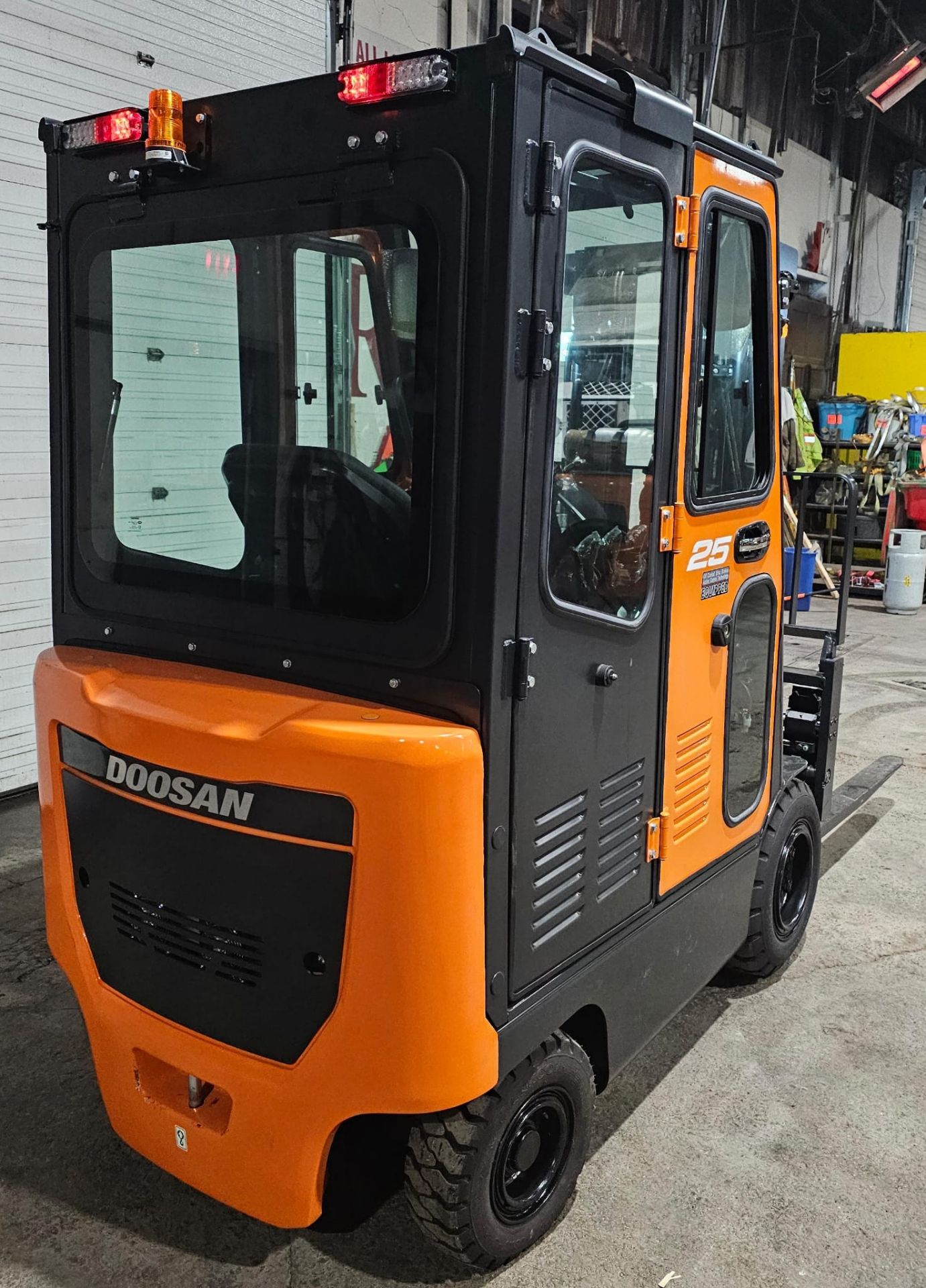 2023 NEW DOOSAN 5,000lbs Capacity OUTDOOR Forklift BRAND NEW BATTERY 48V with 0 Hours with Sideshift - Image 6 of 27