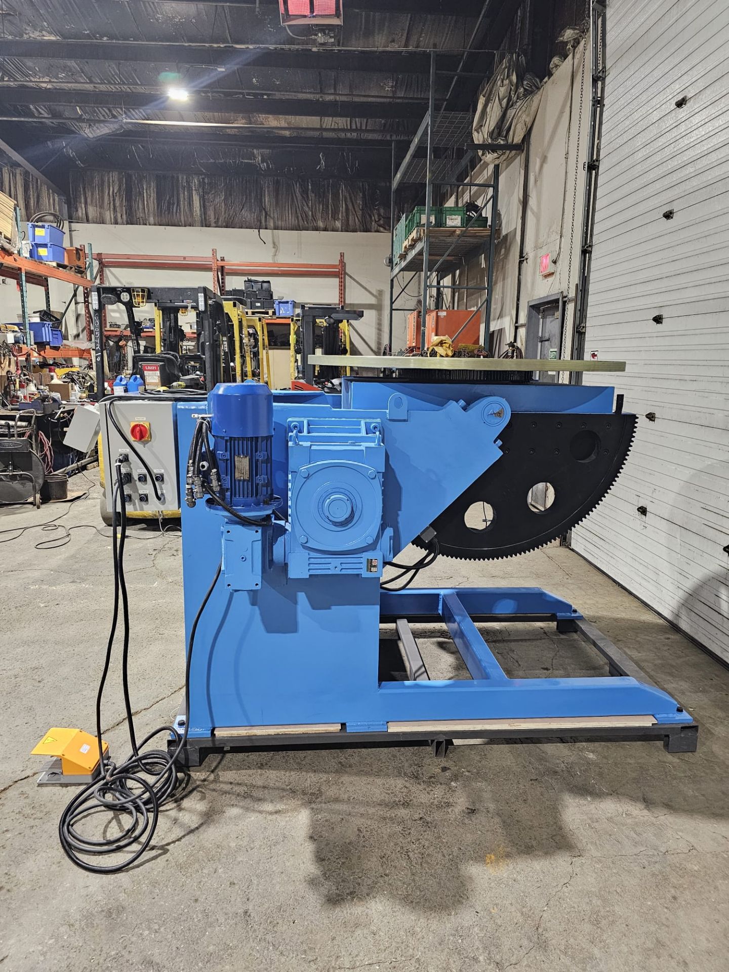 Verner model VD-8000 WELDING POSITIONER 8000lbs capacity - tilt and rotate with variable speed drive - Image 2 of 9